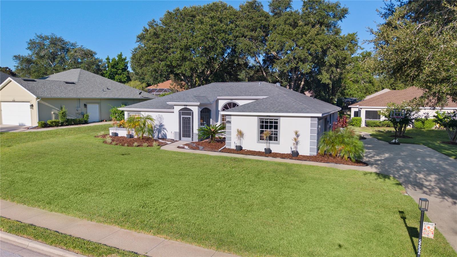 5252 GROVE MNR, LADY LAKE, FL, 32159