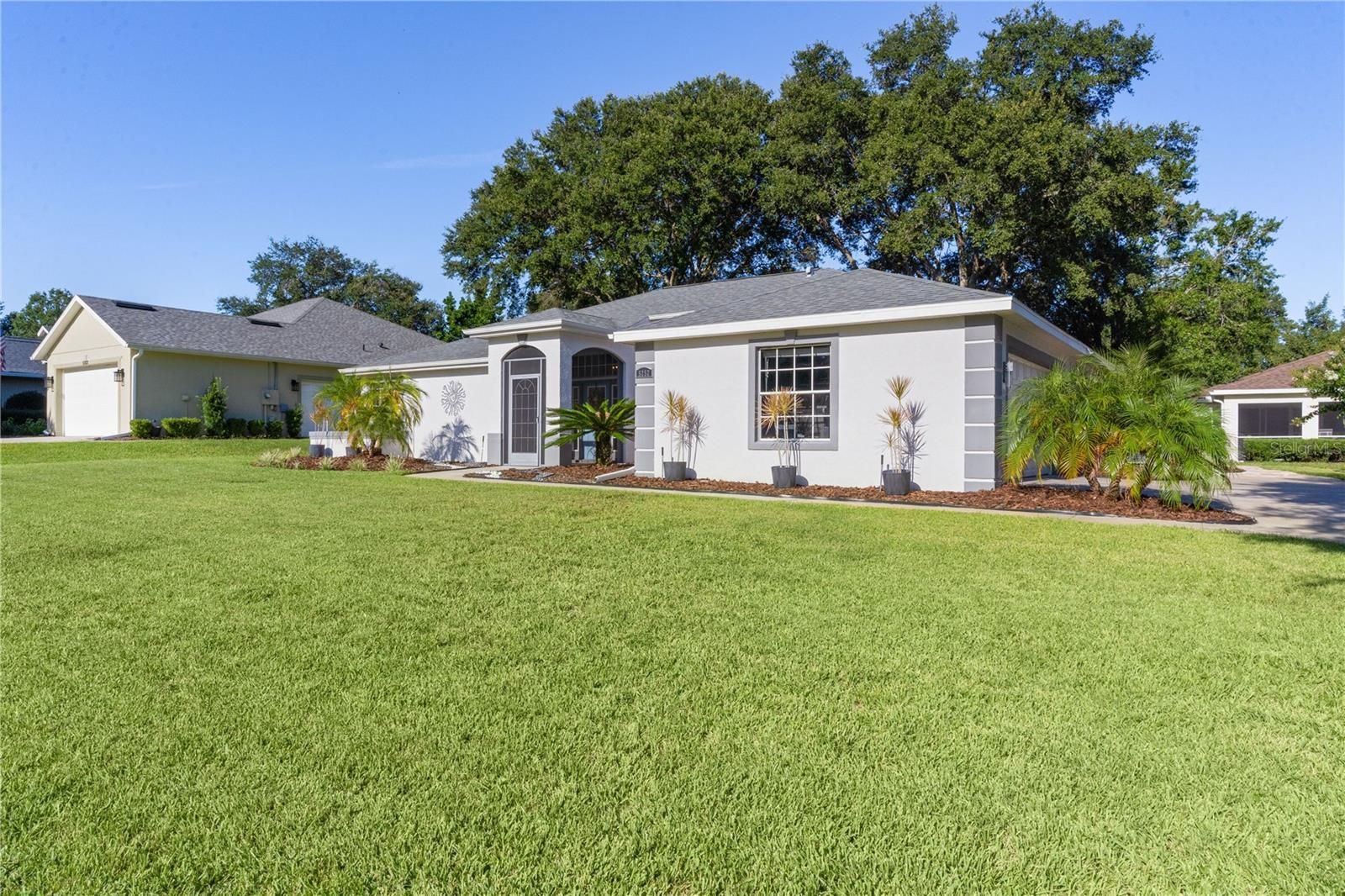 5252 GROVE MNR, LADY LAKE, FL, 32159