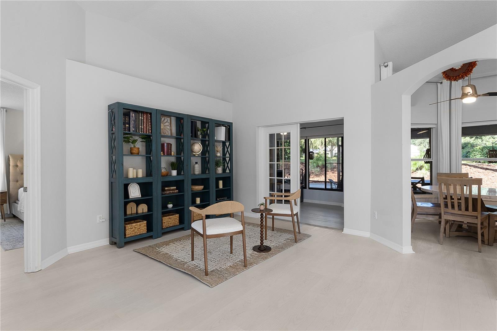 5252 GROVE MNR, LADY LAKE, FL, 32159