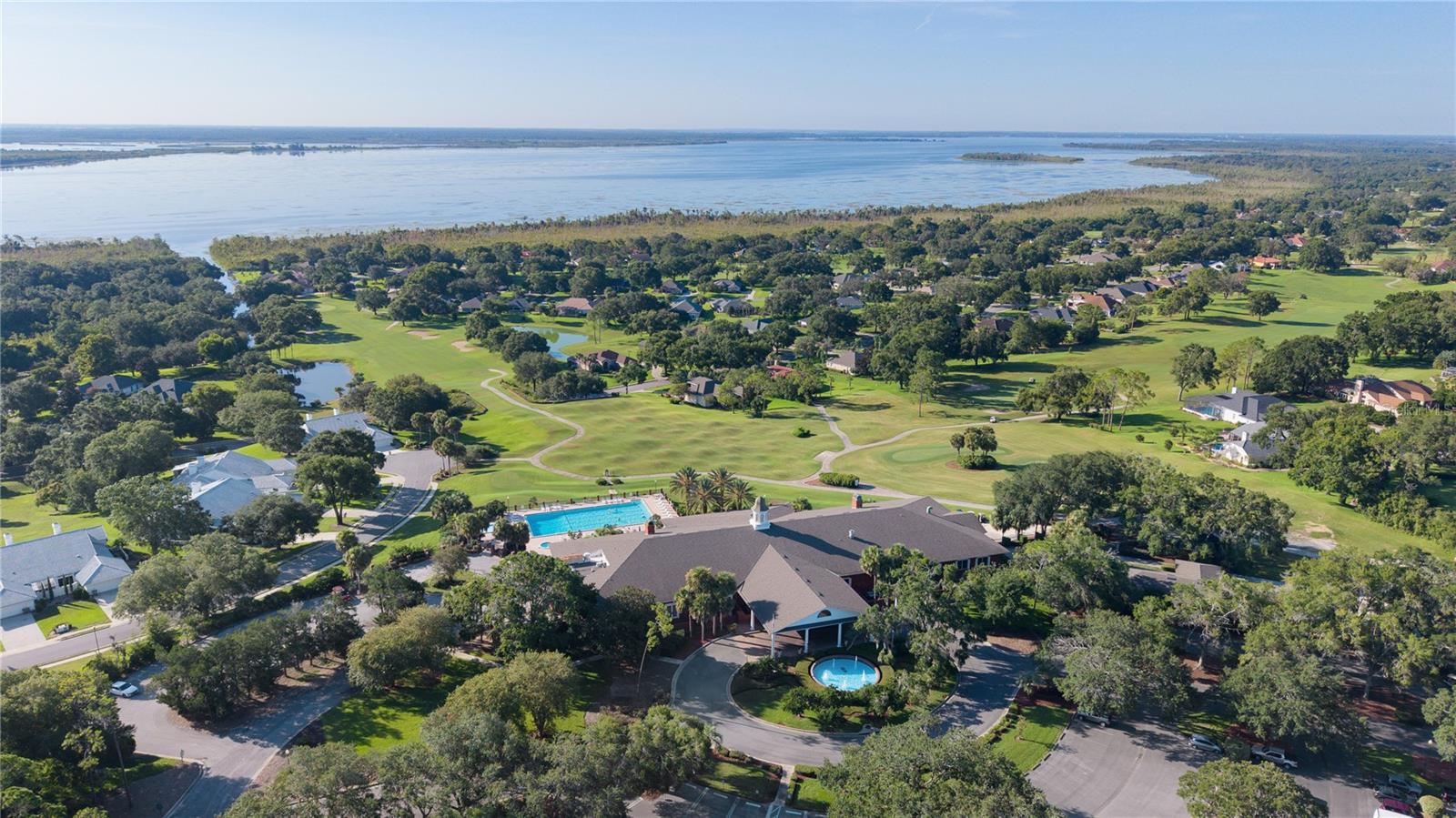 5252 GROVE MNR, LADY LAKE, FL, 32159