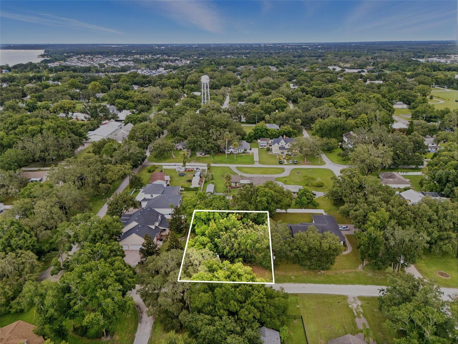 N DANIELS ST, OAKLAND, FL, 34760