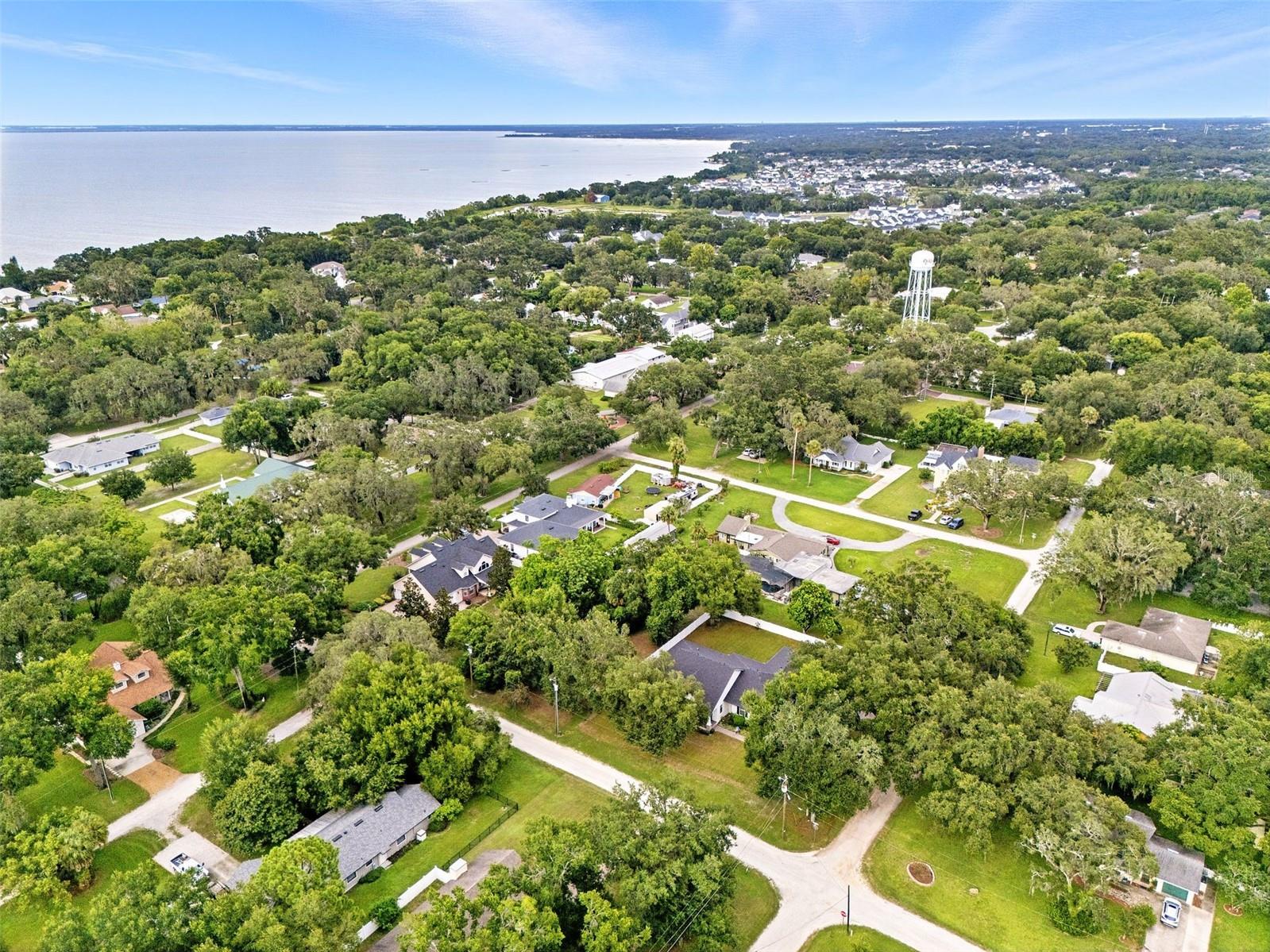 N DANIELS ST, OAKLAND, FL, 34760