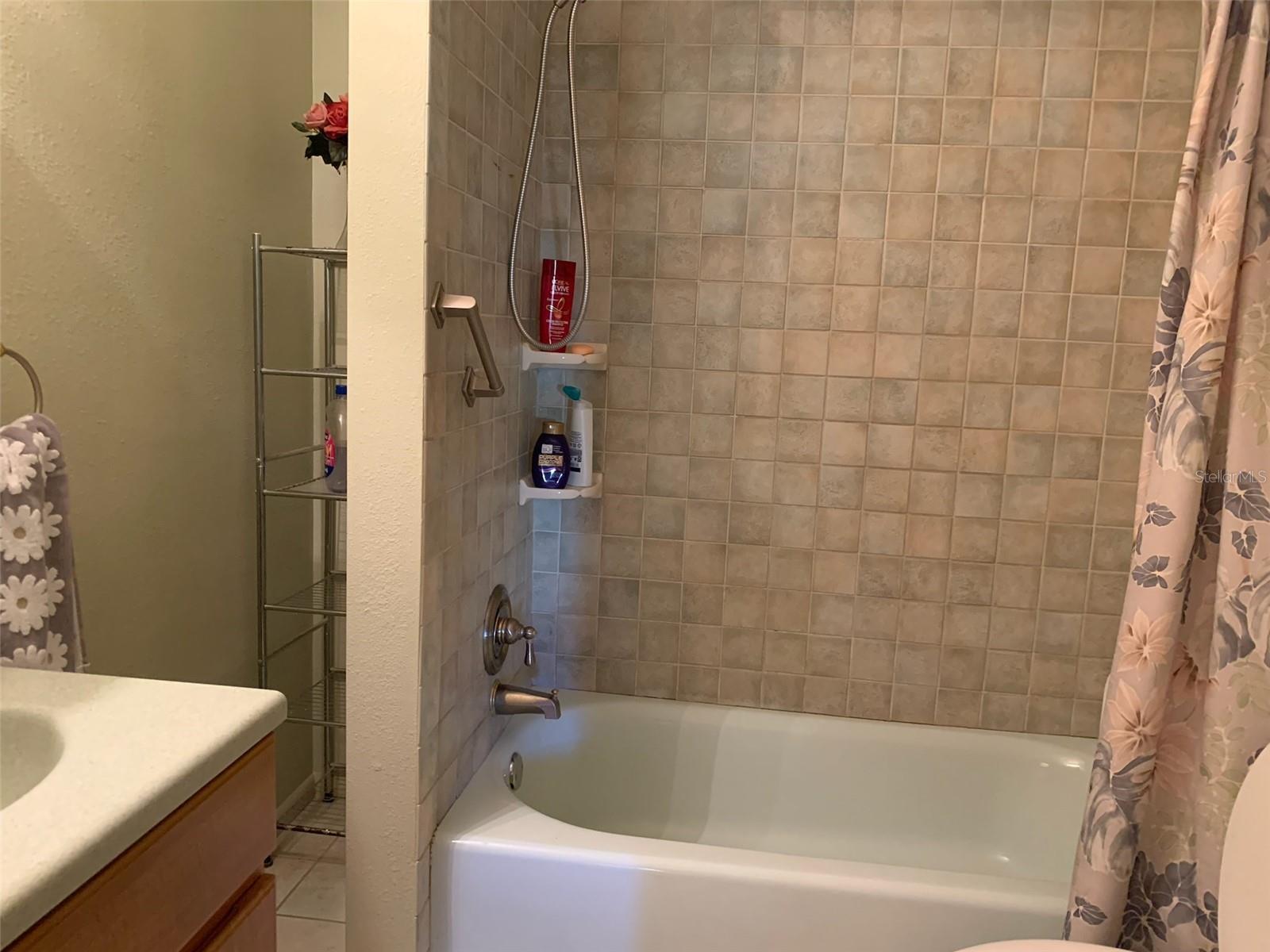 776 LAKEWOOD DR, PALM HARBOR, FL, 34684