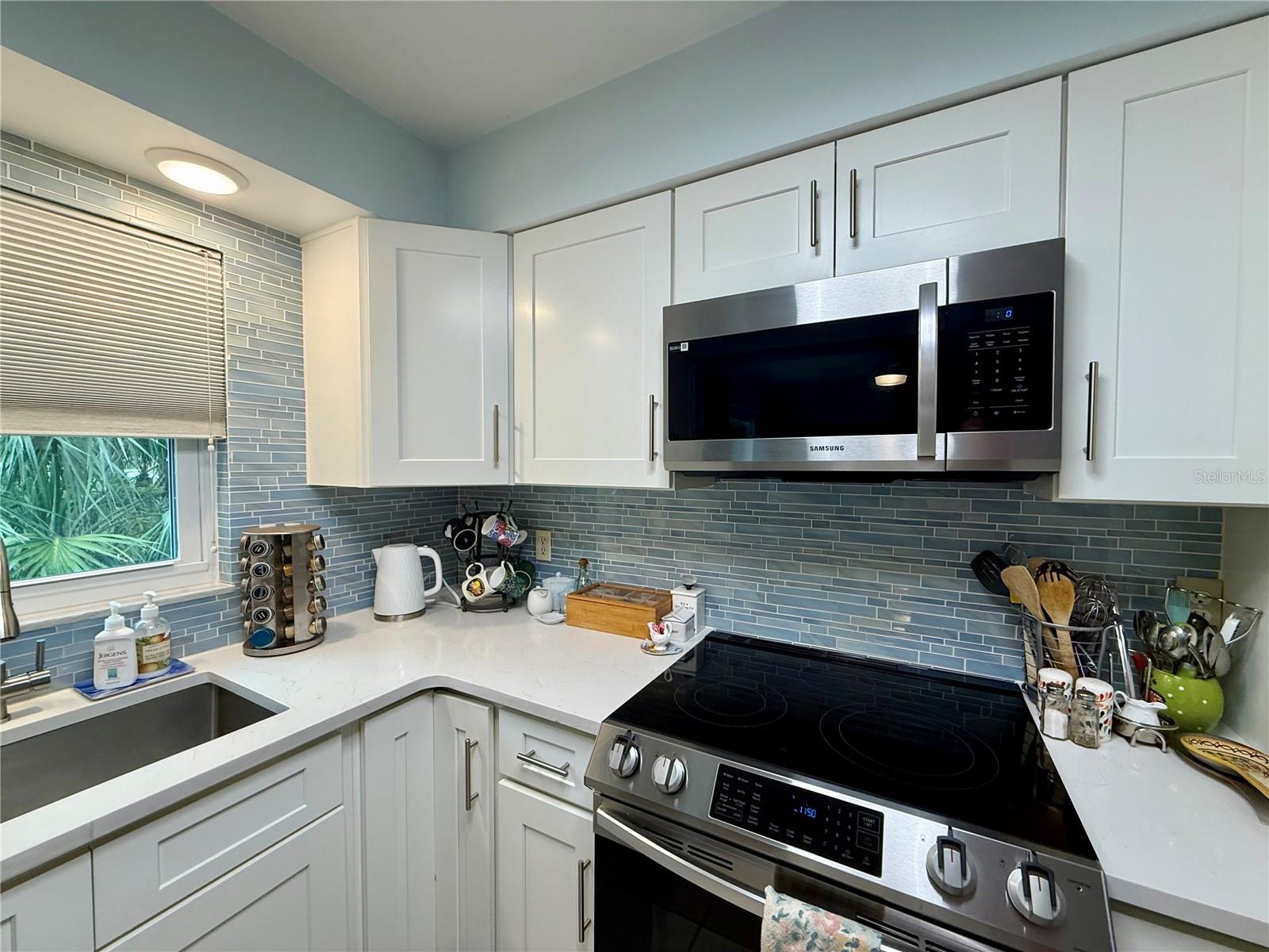 8205 BURGUNDY DR N #8205, PINELLAS PARK, FL, 33781