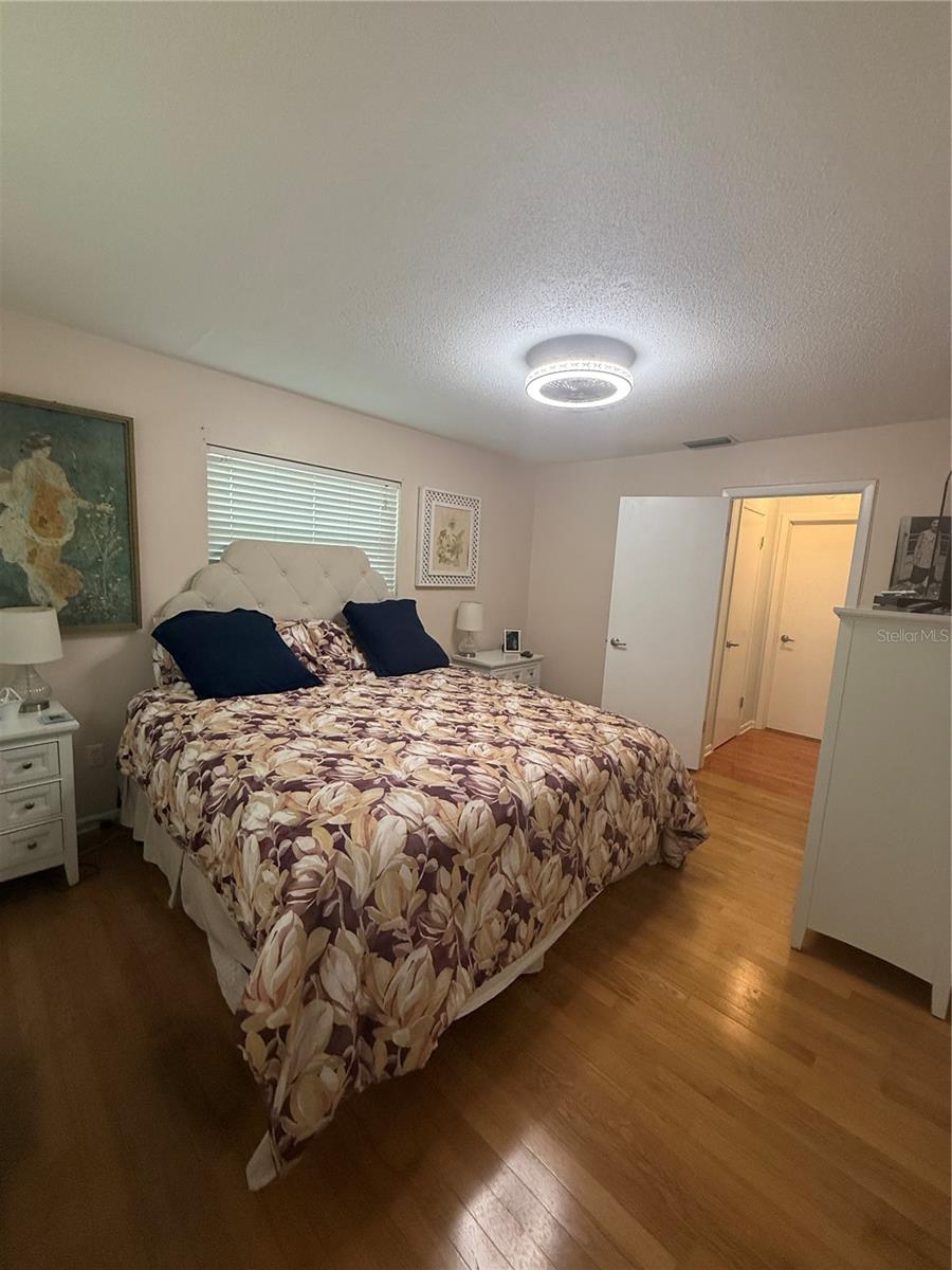 8205 BURGUNDY DR N #8205, PINELLAS PARK, FL, 33781