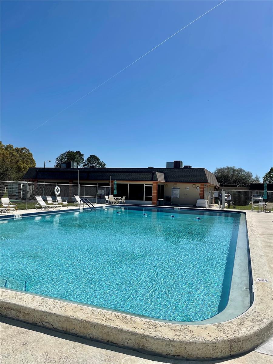 8205 BURGUNDY DR N #8205, PINELLAS PARK, FL, 33781