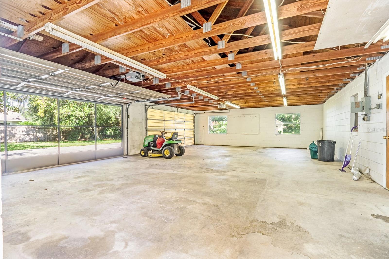 2428 W ORANGE RD, DELAND, FL, 32724