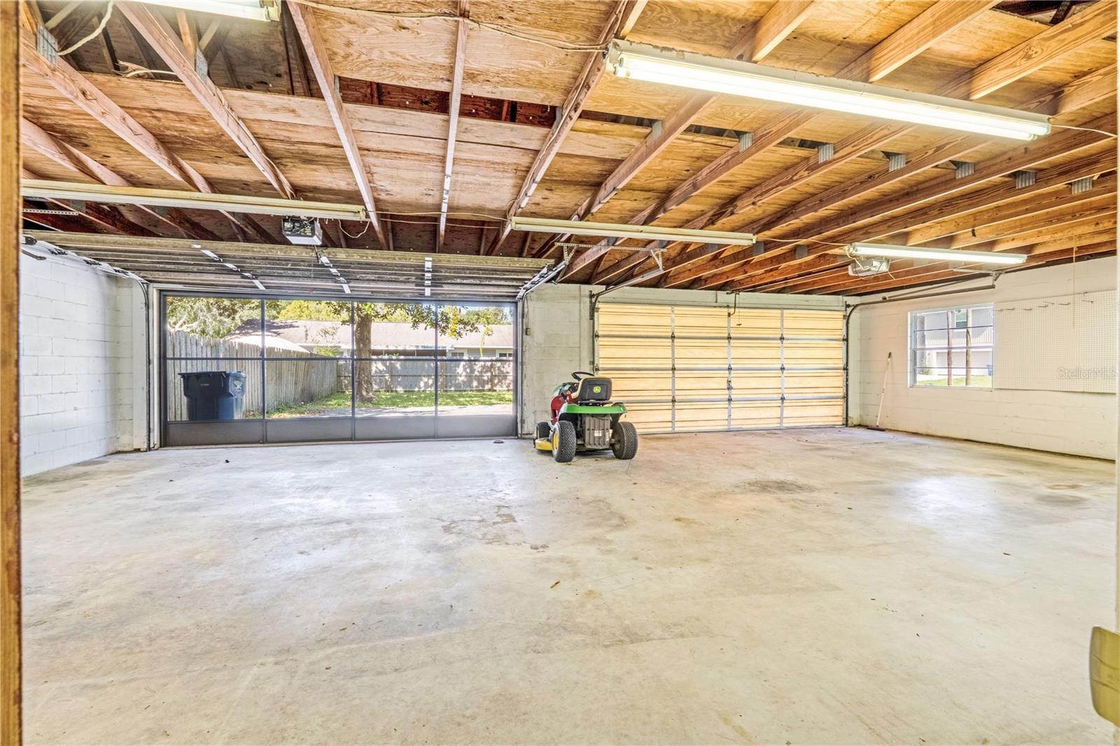 2428 W ORANGE RD, DELAND, FL, 32724