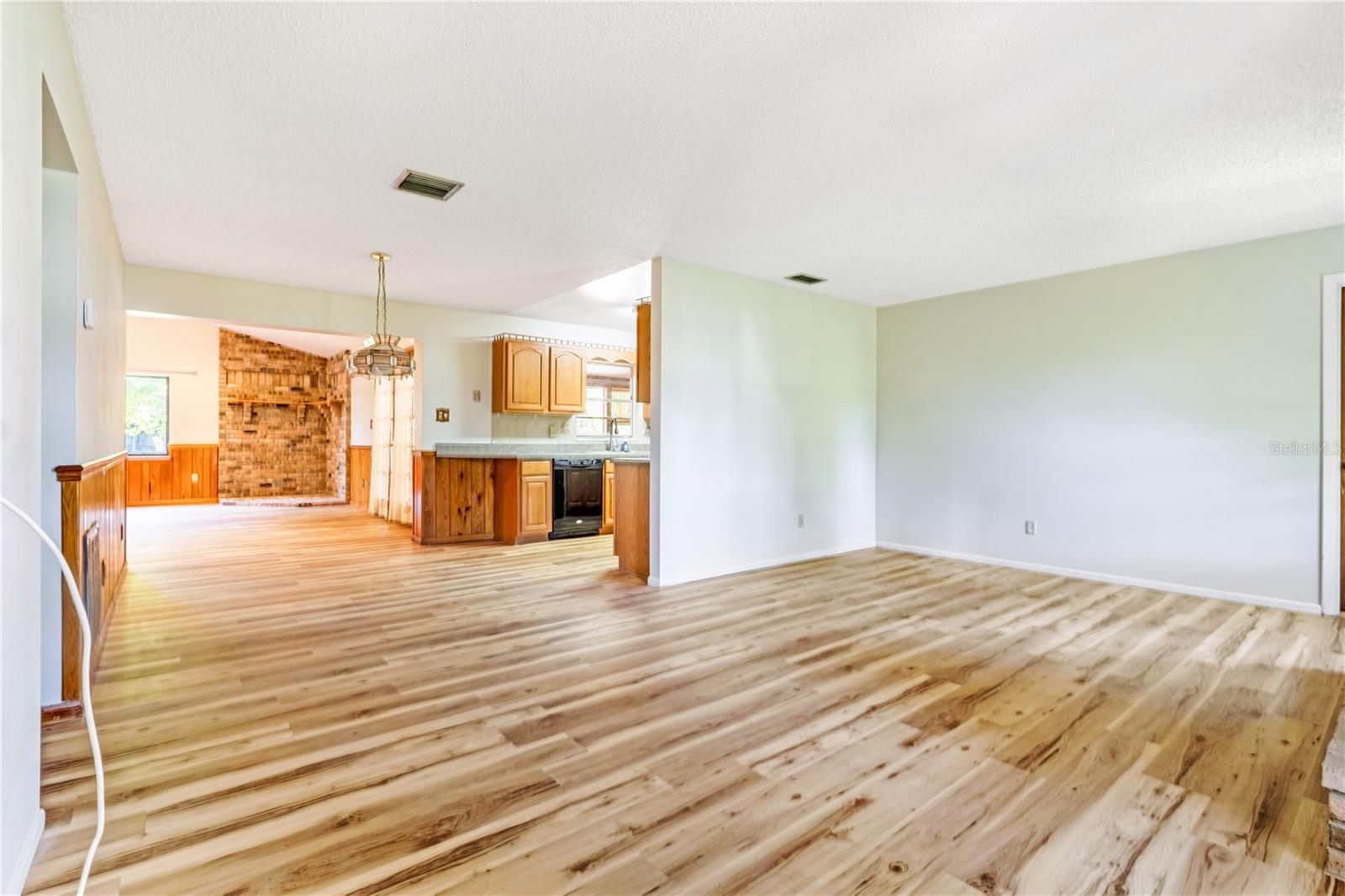 2428 W ORANGE RD, DELAND, FL, 32724