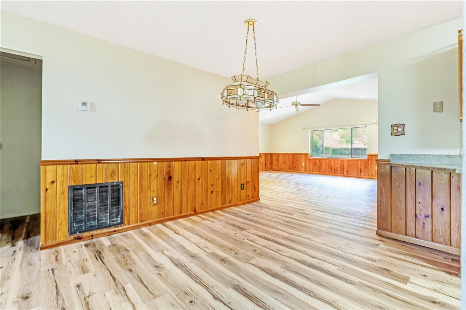 2428 W ORANGE RD, DELAND, FL, 32724