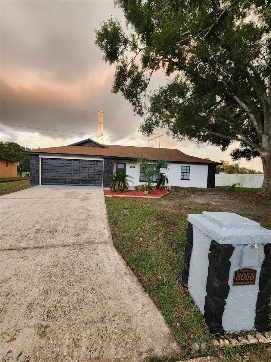 8058 DEERWOOD CIR, TAMPA, FL, 33610