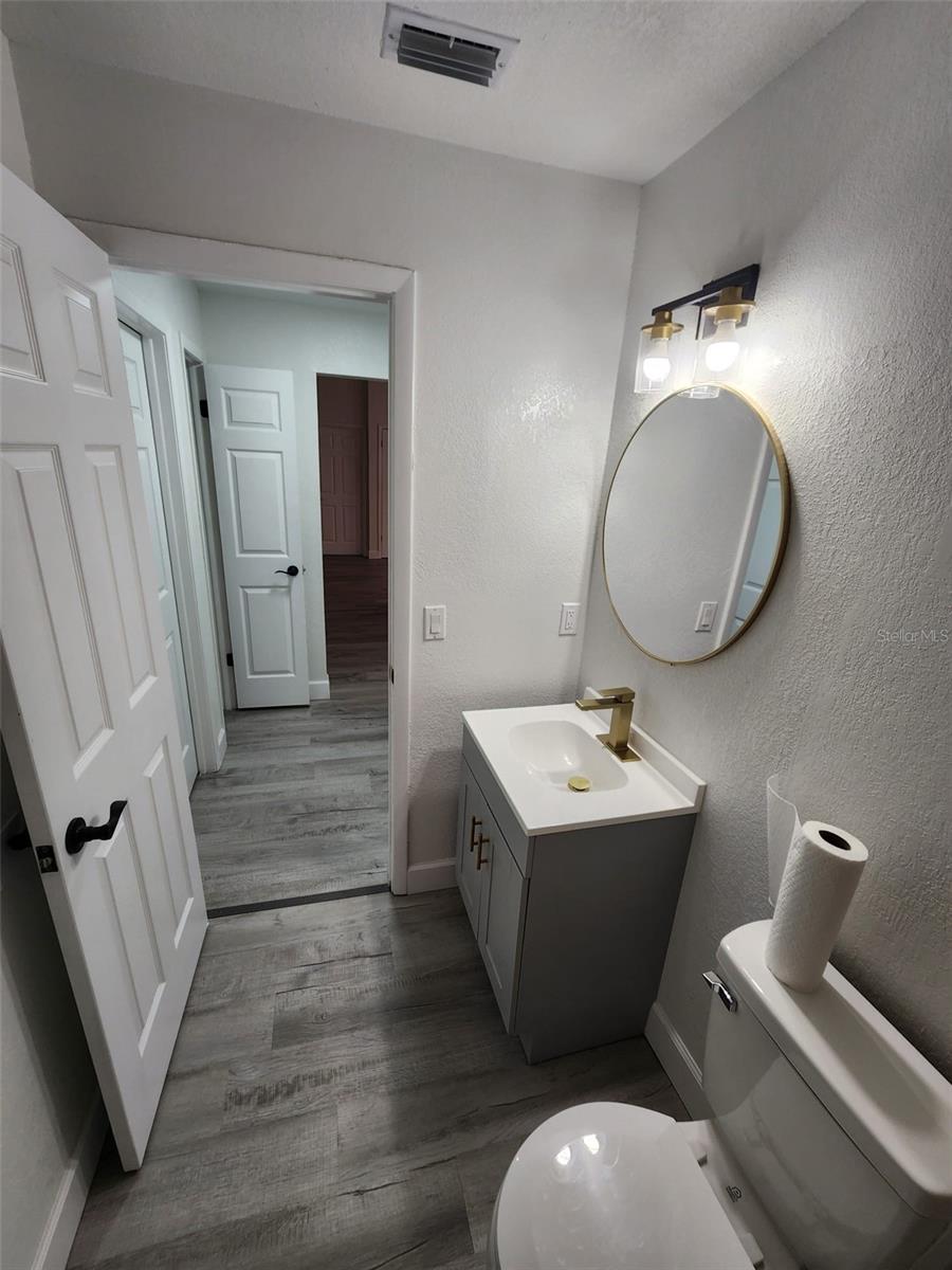 8058 DEERWOOD CIR, TAMPA, FL, 33610