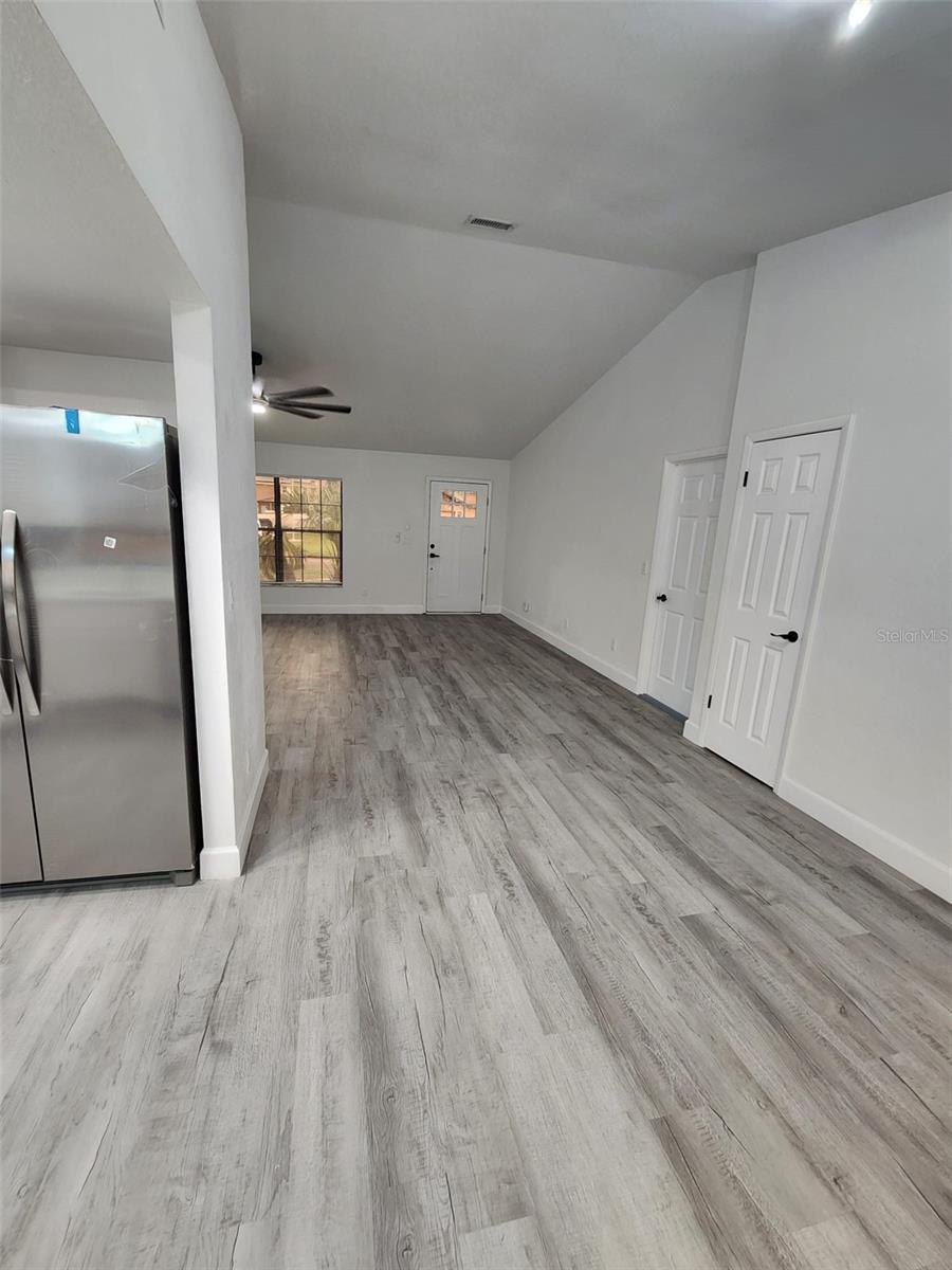 8058 DEERWOOD CIR, TAMPA, FL, 33610