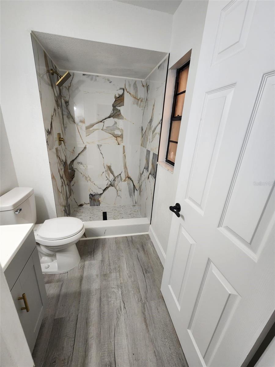 8058 DEERWOOD CIR, TAMPA, FL, 33610