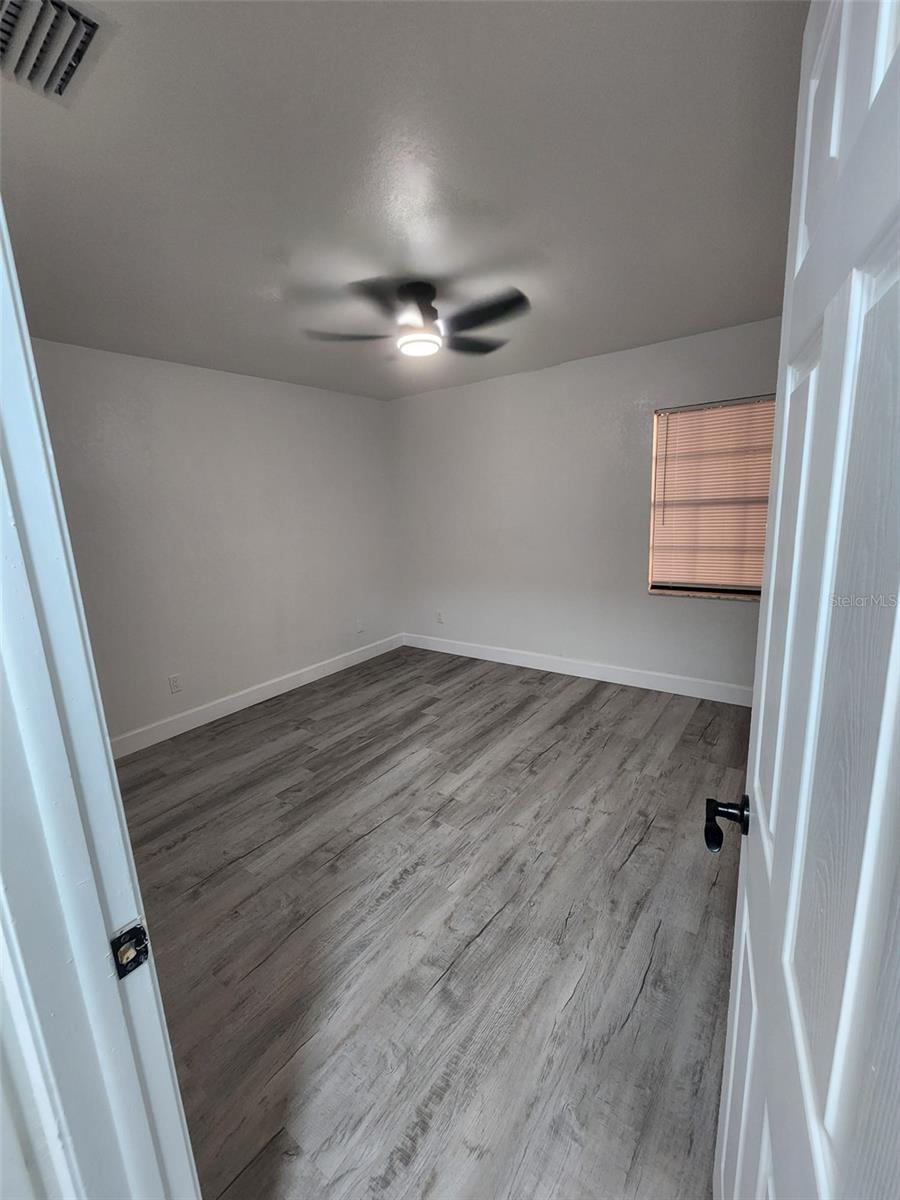 8058 DEERWOOD CIR, TAMPA, FL, 33610