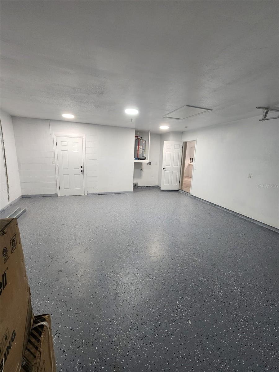 8058 DEERWOOD CIR, TAMPA, FL, 33610