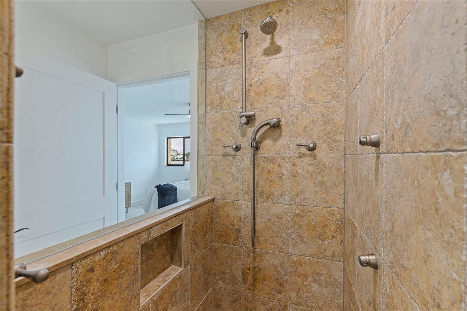 565 CRYSTAL DR, MADEIRA BEACH, FL, 33708