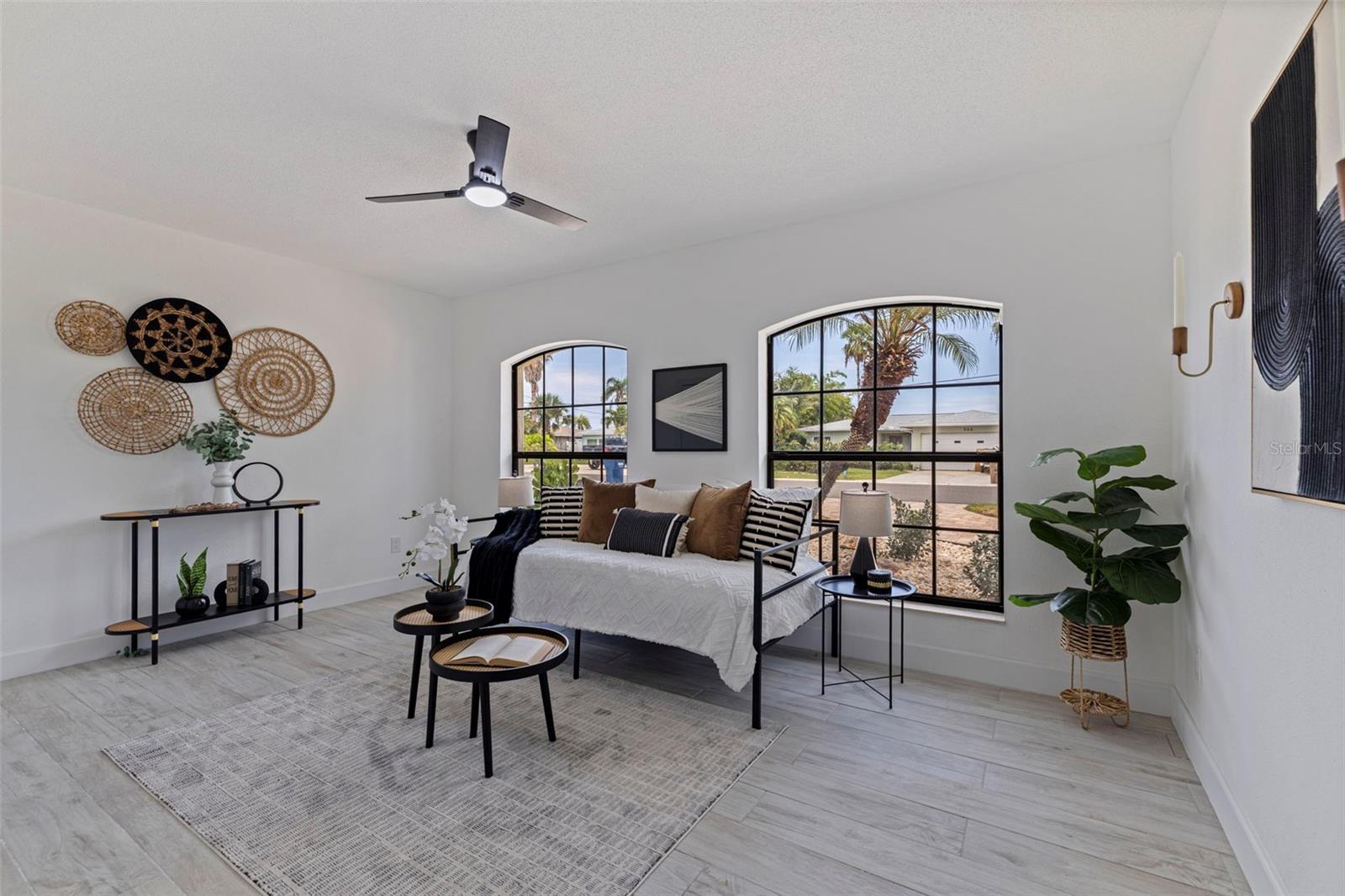 565 CRYSTAL DR, MADEIRA BEACH, FL, 33708