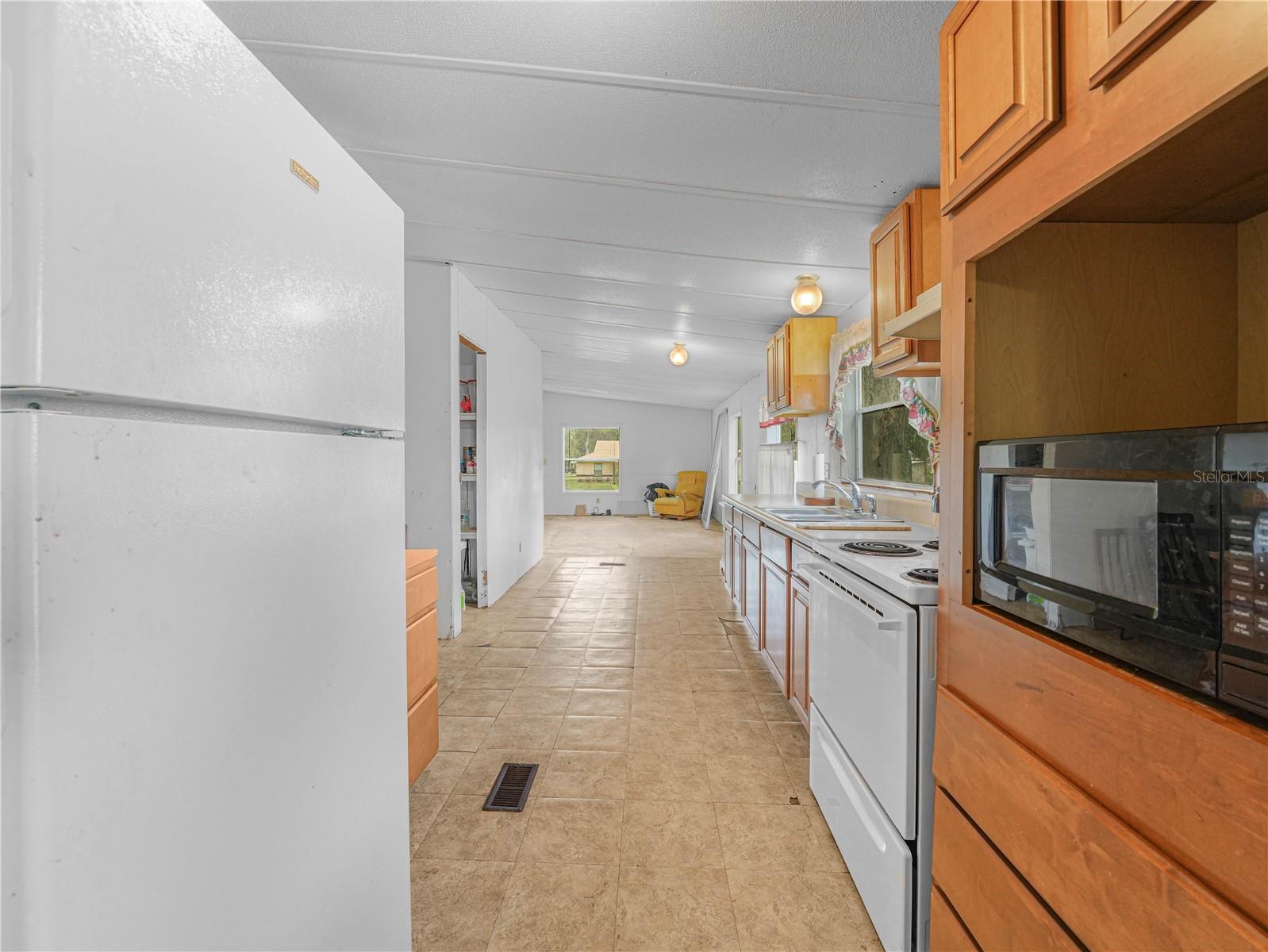 3842 ROBERTS AVE, AUBURNDALE, FL, 33823