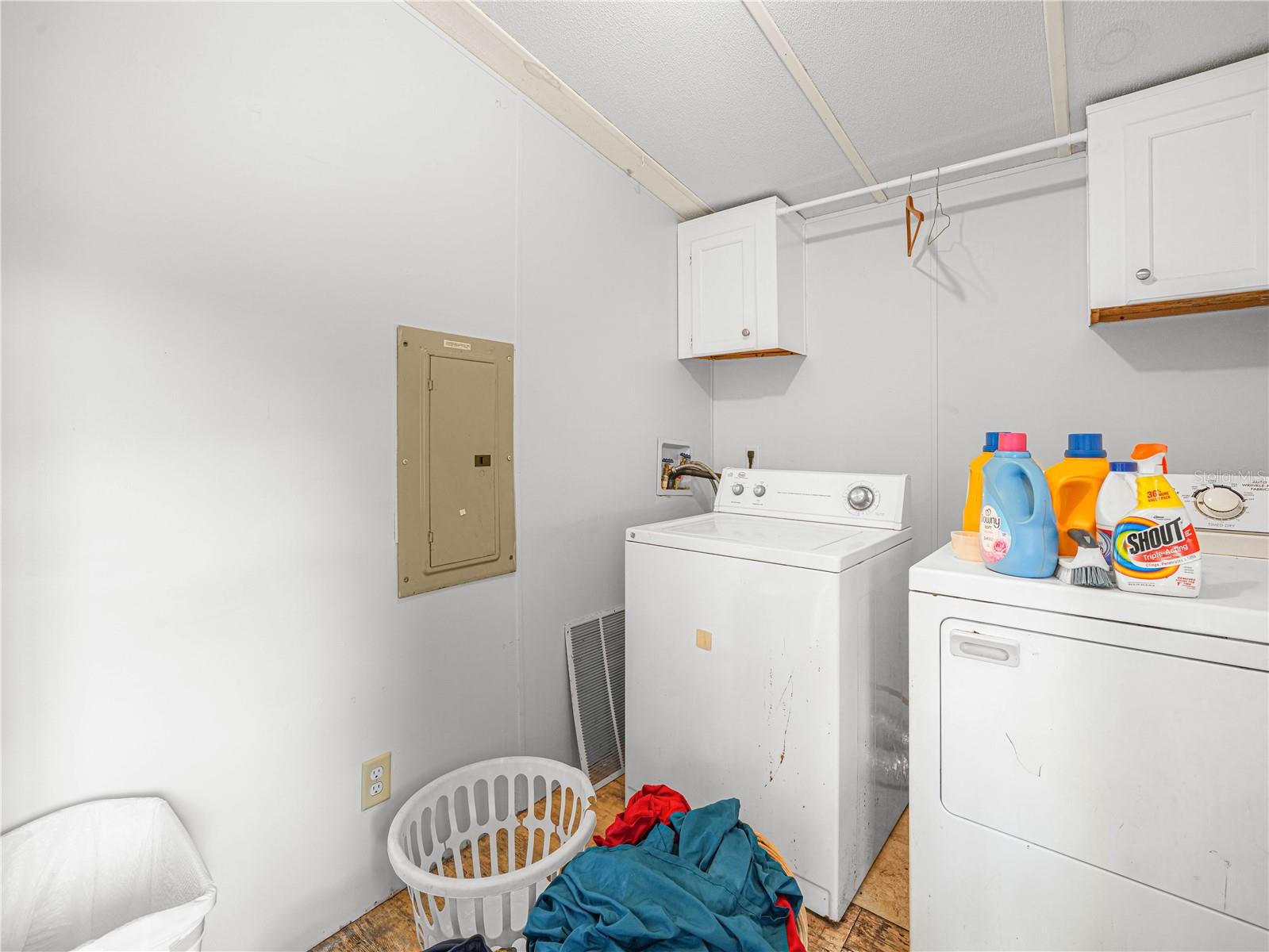 3842 ROBERTS AVE, AUBURNDALE, FL, 33823