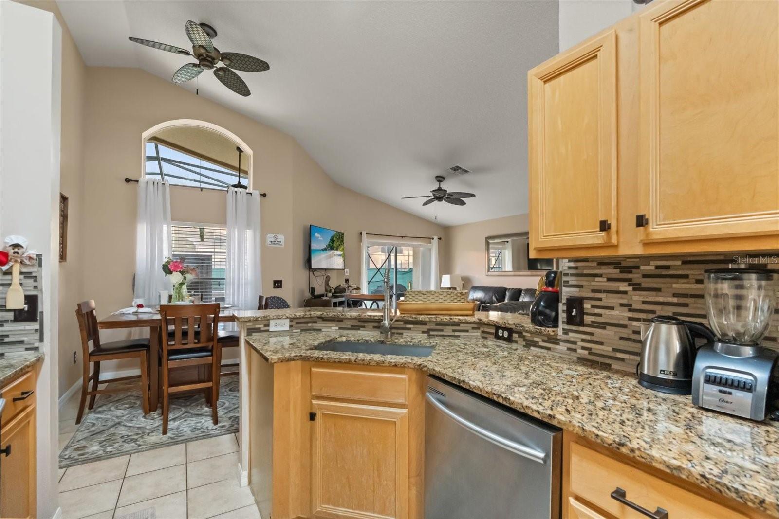 112 CORDOVA AVE, DAVENPORT, FL, 33897