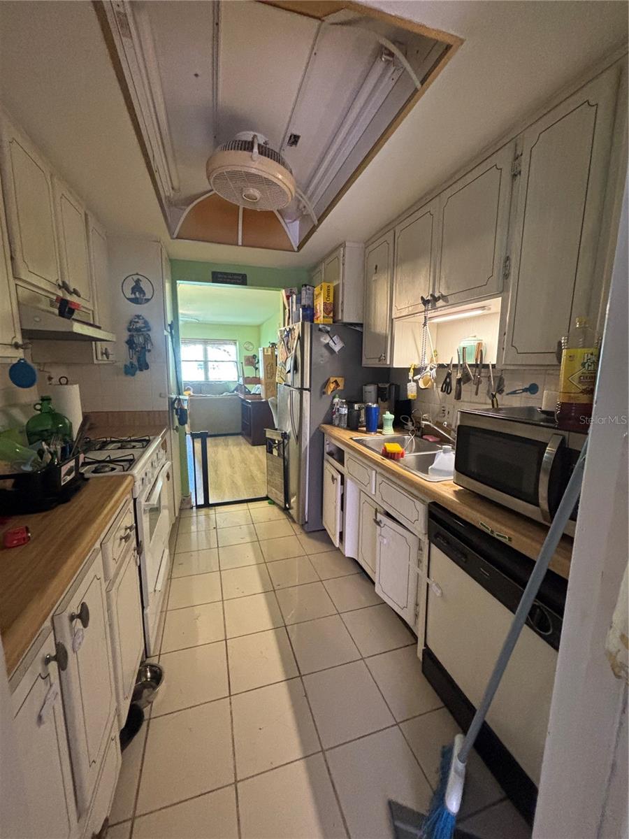 5815 18TH ST N #4, ST PETERSBURG, FL, 33714