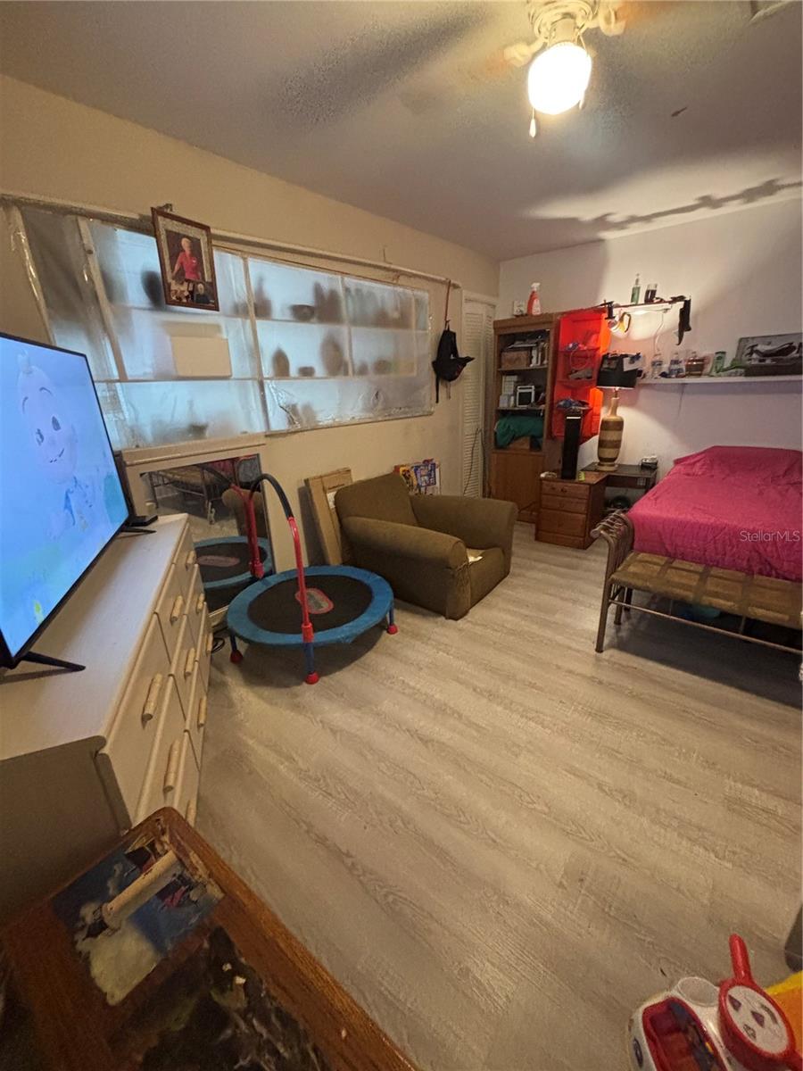 5815 18TH ST N #4, ST PETERSBURG, FL, 33714