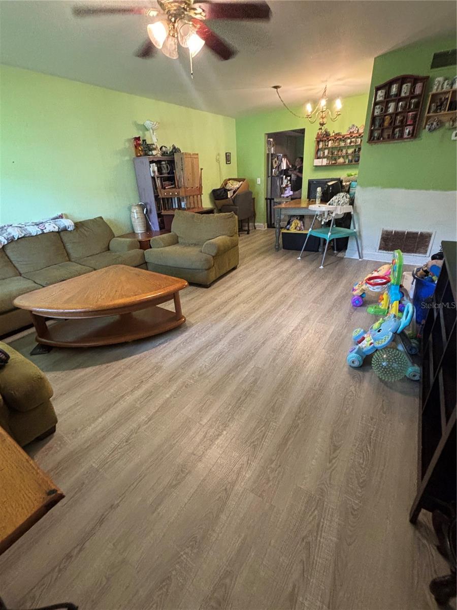 5815 18TH ST N #4, ST PETERSBURG, FL, 33714