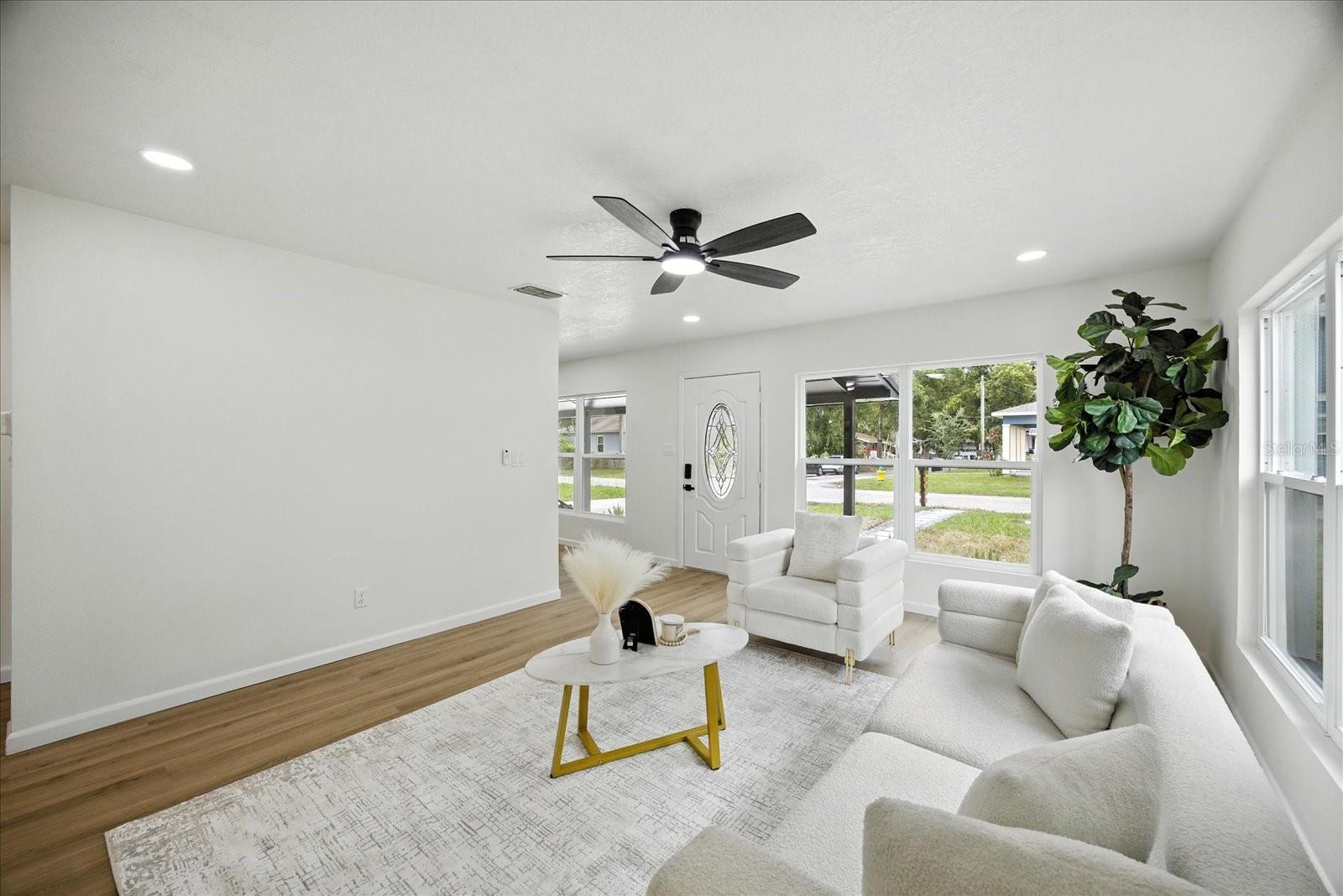 1009 E CRAWFORD ST, TAMPA, FL, 33604