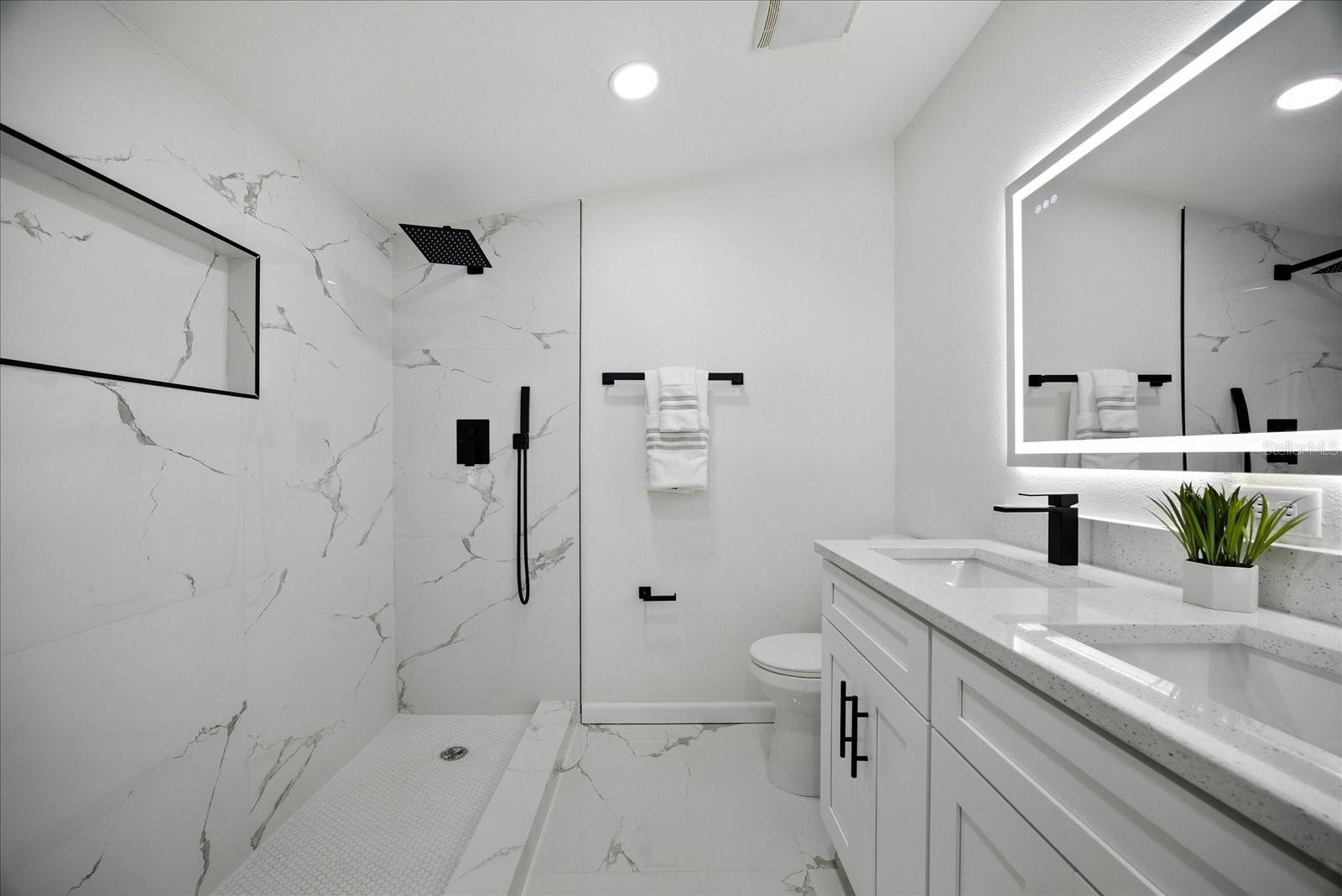 1009 E CRAWFORD ST, TAMPA, FL, 33604