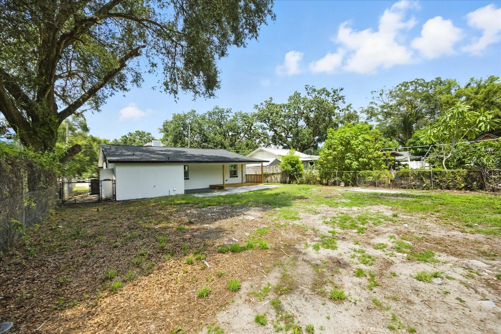 1009 E CRAWFORD ST, TAMPA, FL, 33604