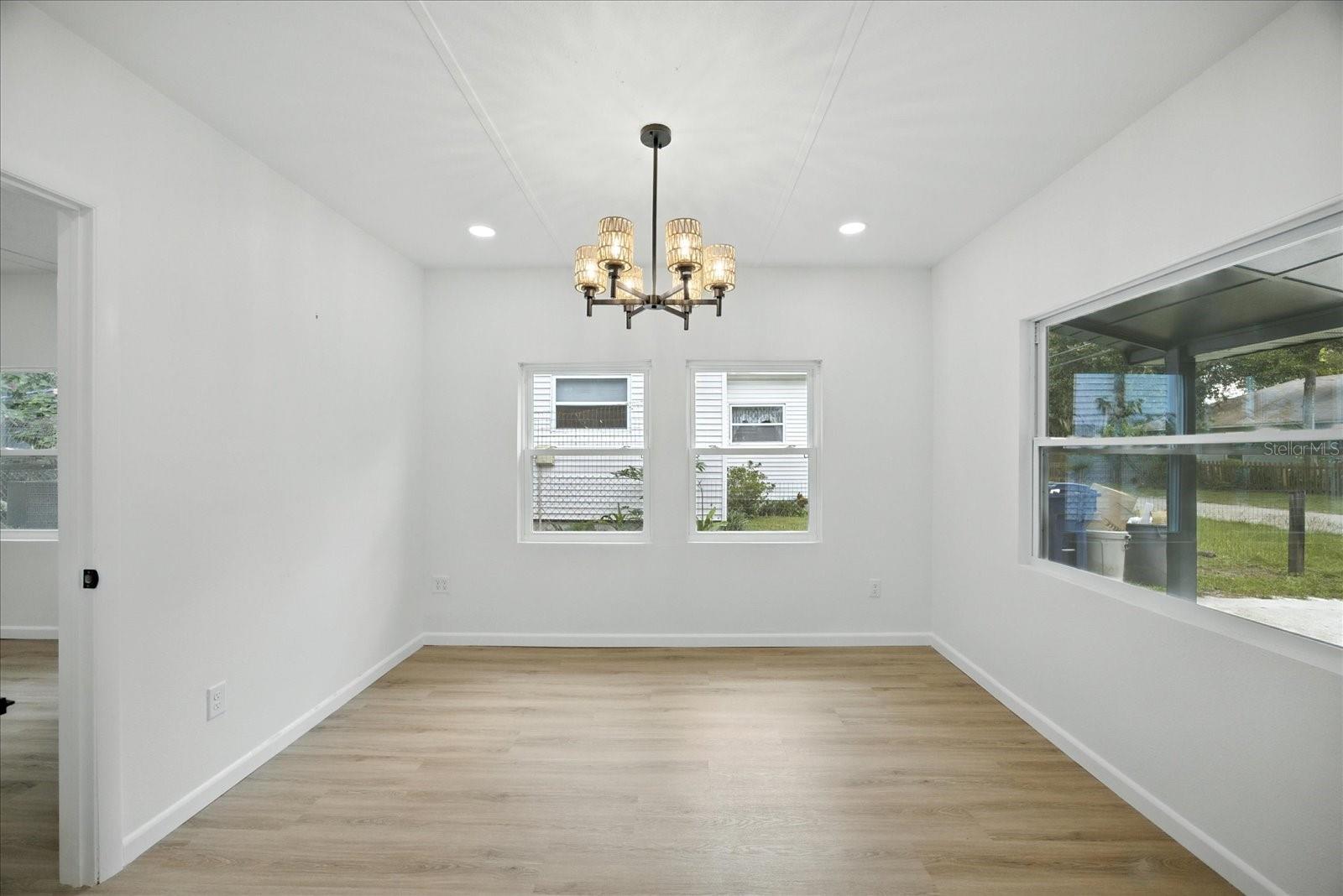 1009 E CRAWFORD ST, TAMPA, FL, 33604