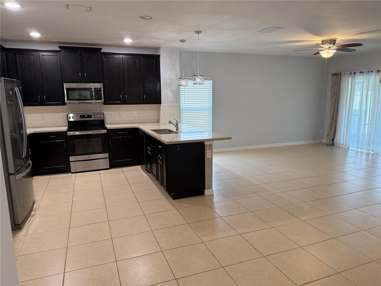 9511 OGLETHORPE DR, GROVELAND, FL, 34736