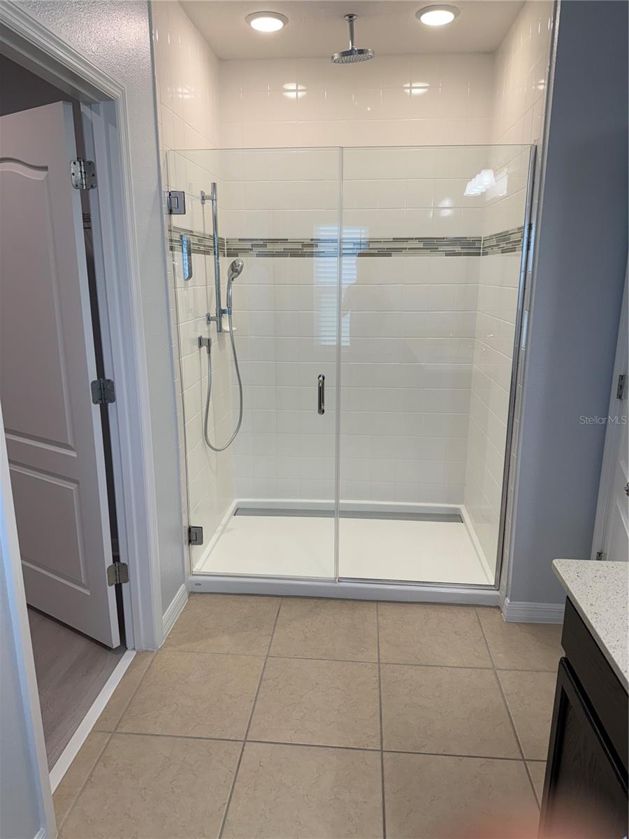 9511 OGLETHORPE DR, GROVELAND, FL, 34736