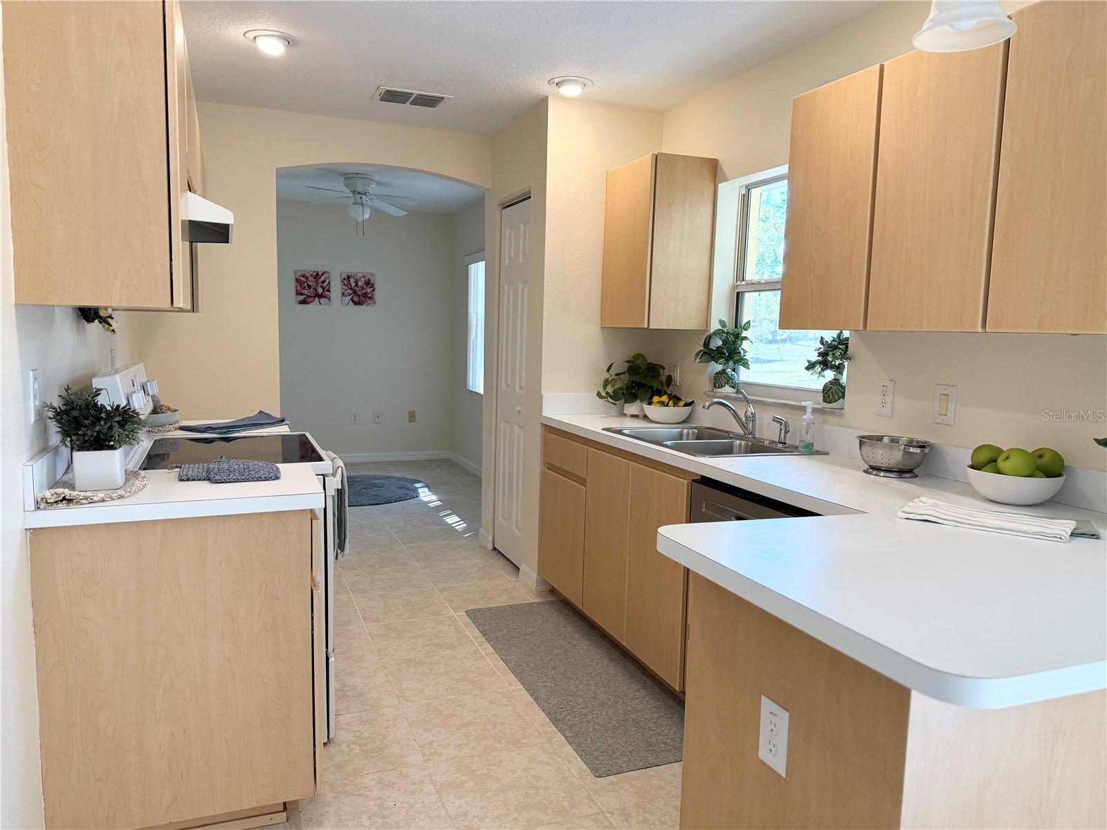 996 W COLBERT CT, BEVERLY HILLS, FL, 34465