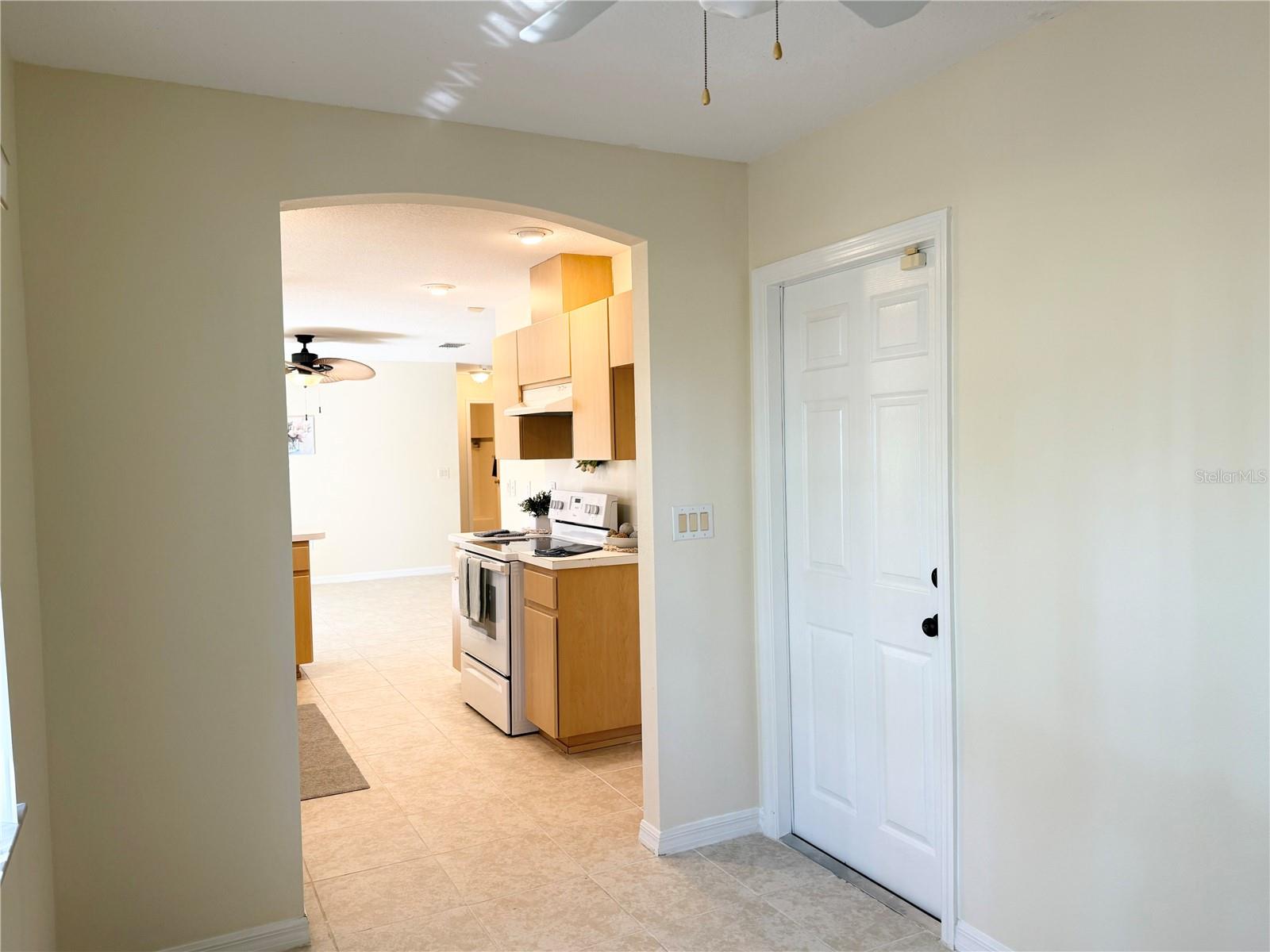 996 W COLBERT CT, BEVERLY HILLS, FL, 34465