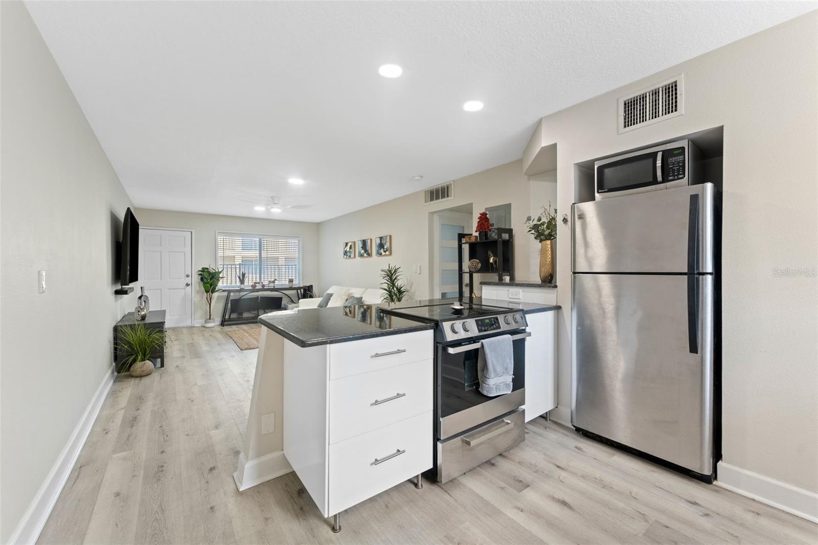 3206 W AZEELE ST #104, TAMPA, FL, 33609