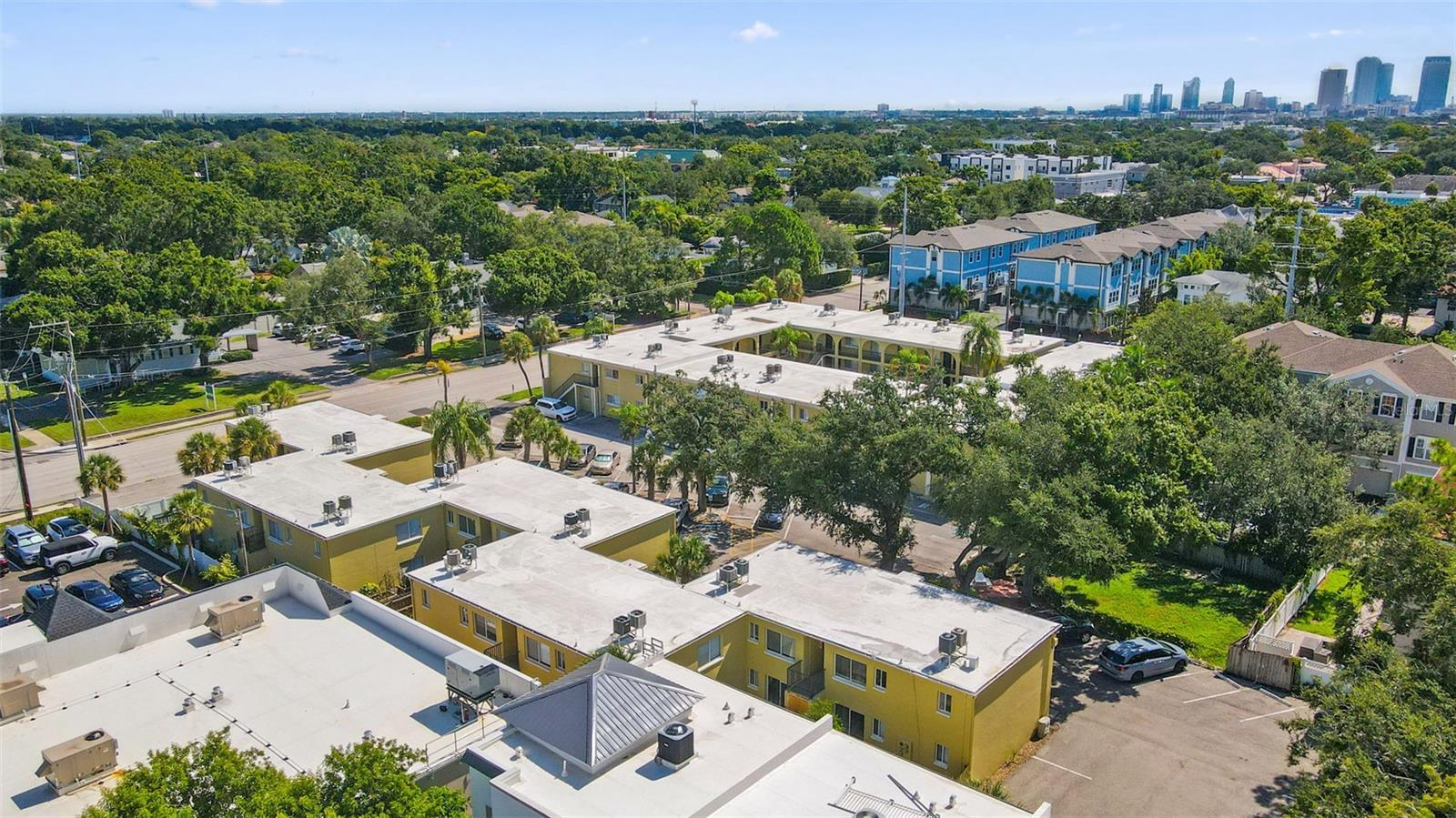 3206 W AZEELE ST #104, TAMPA, FL, 33609