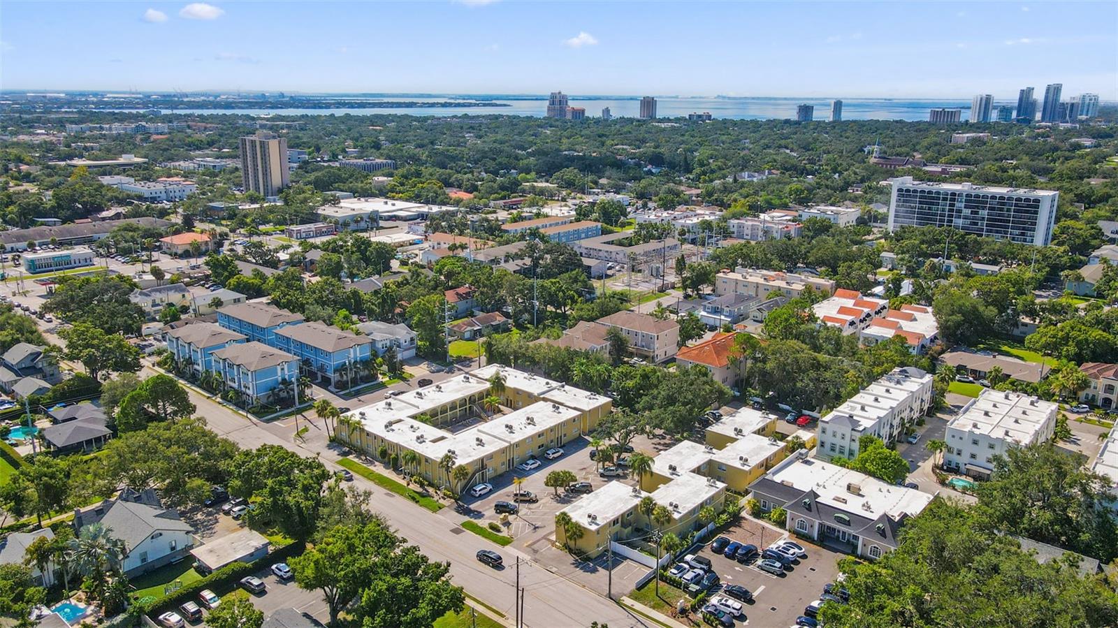 3206 W AZEELE ST #104, TAMPA, FL, 33609