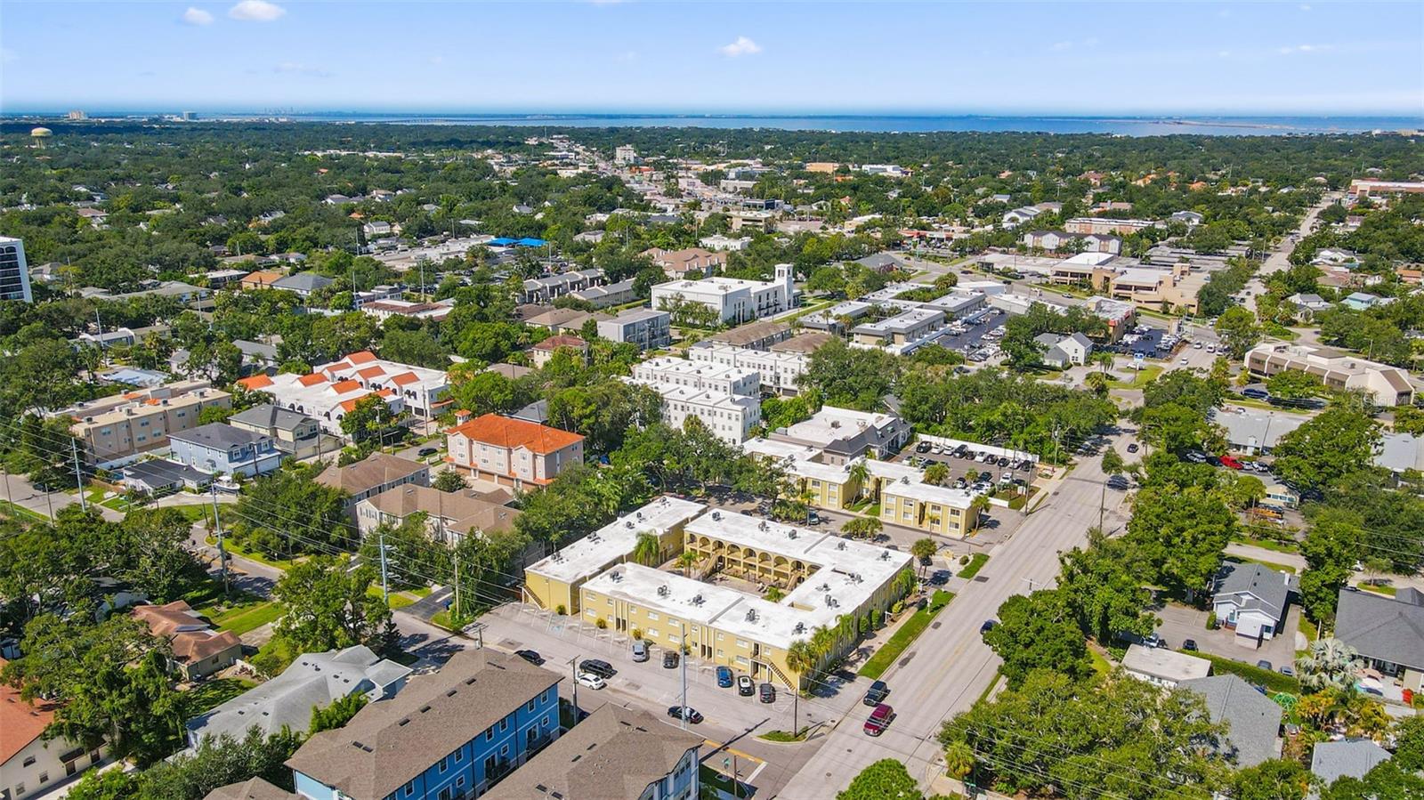 3206 W AZEELE ST #104, TAMPA, FL, 33609