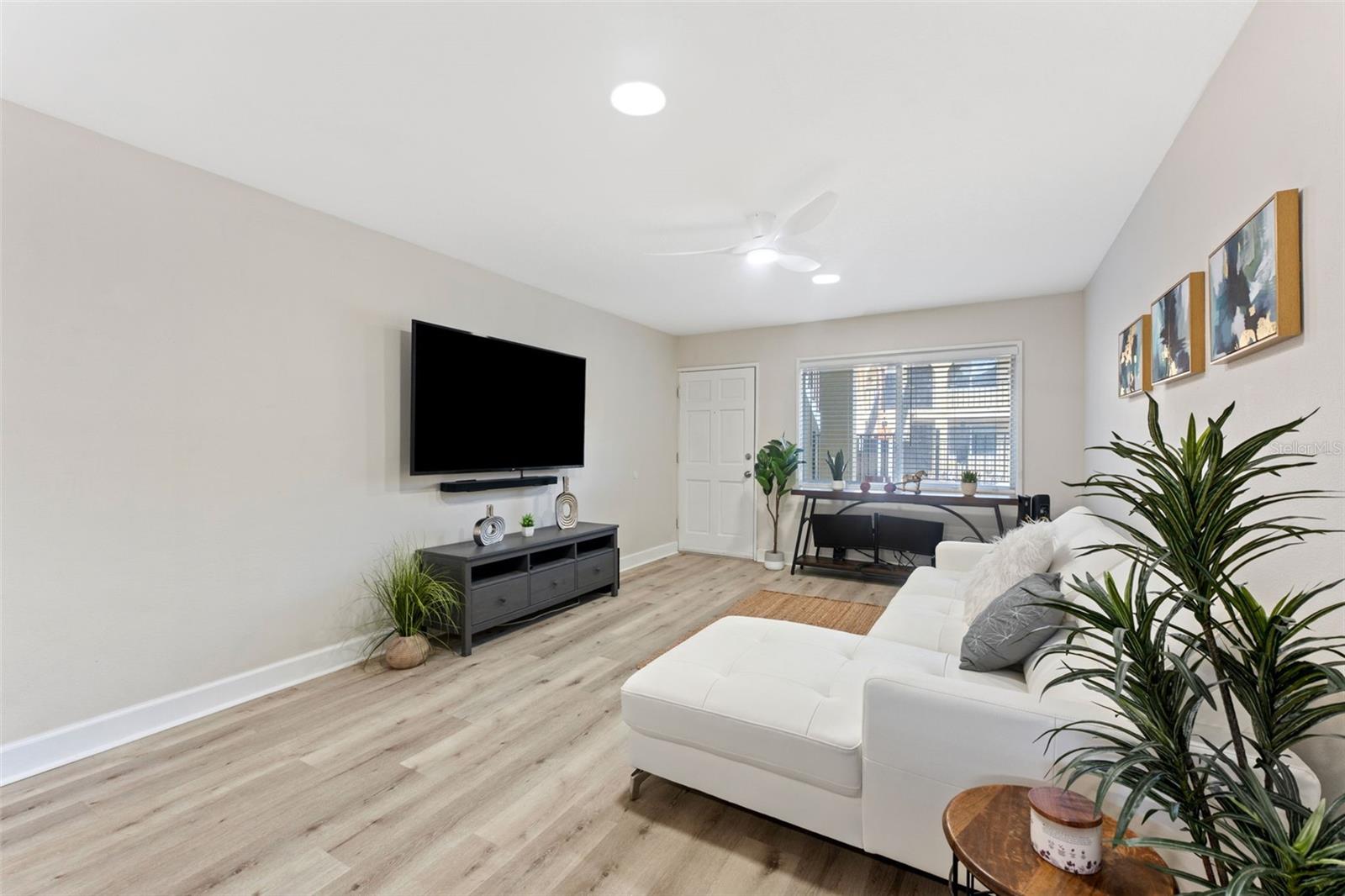 3206 W AZEELE ST #104, TAMPA, FL, 33609