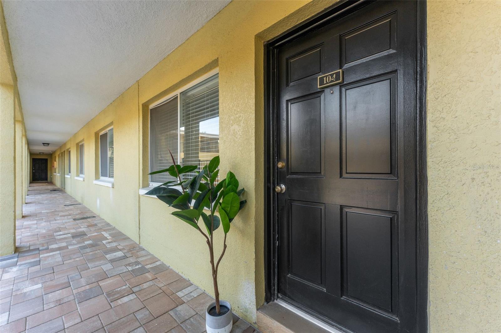 3206 W AZEELE ST #104, TAMPA, FL, 33609