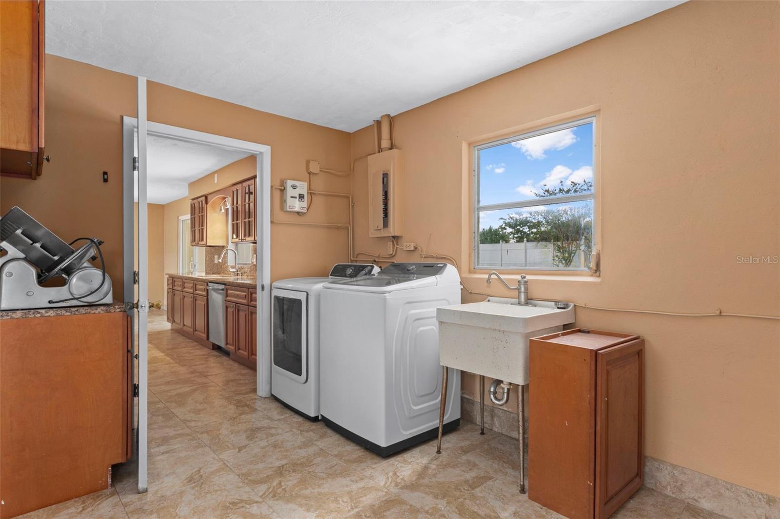 97 S LEE ST, BEVERLY HILLS, FL, 34465