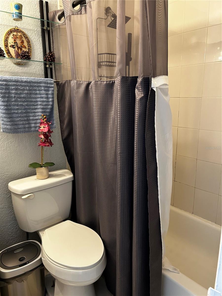 8425 DIMARE DR, ORLANDO, FL, 32822