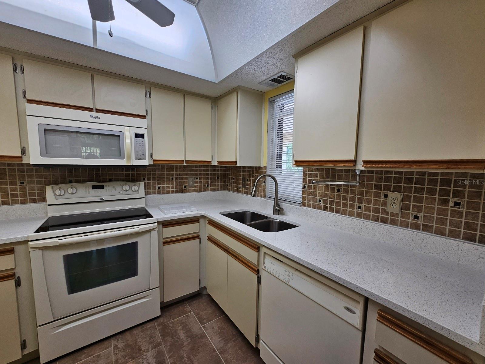 19505 QUESADA AVE #B203, PORT CHARLOTTE, FL, 33948