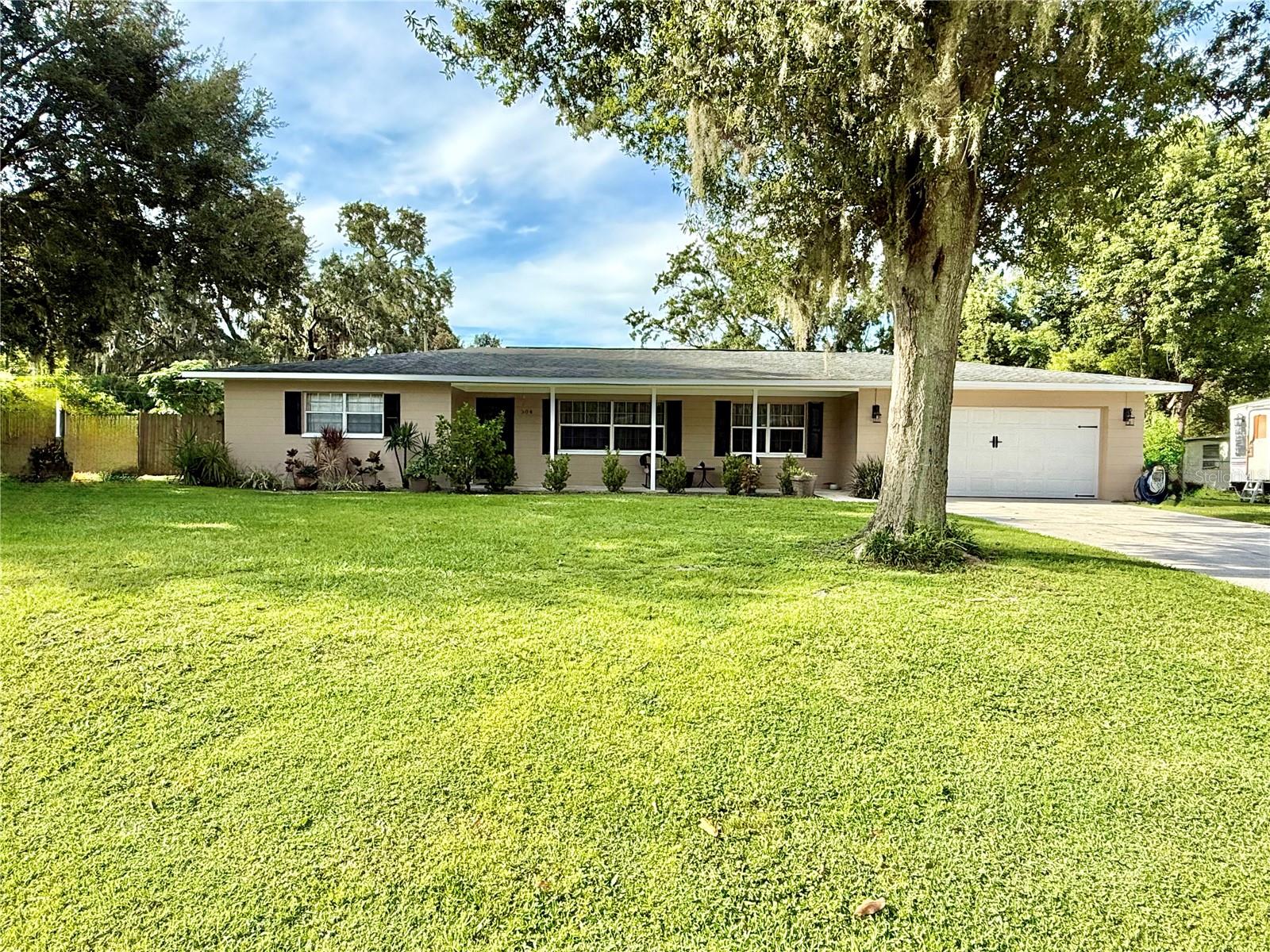 304 BLUEBIRD AVE, LAKELAND, FL, 33809