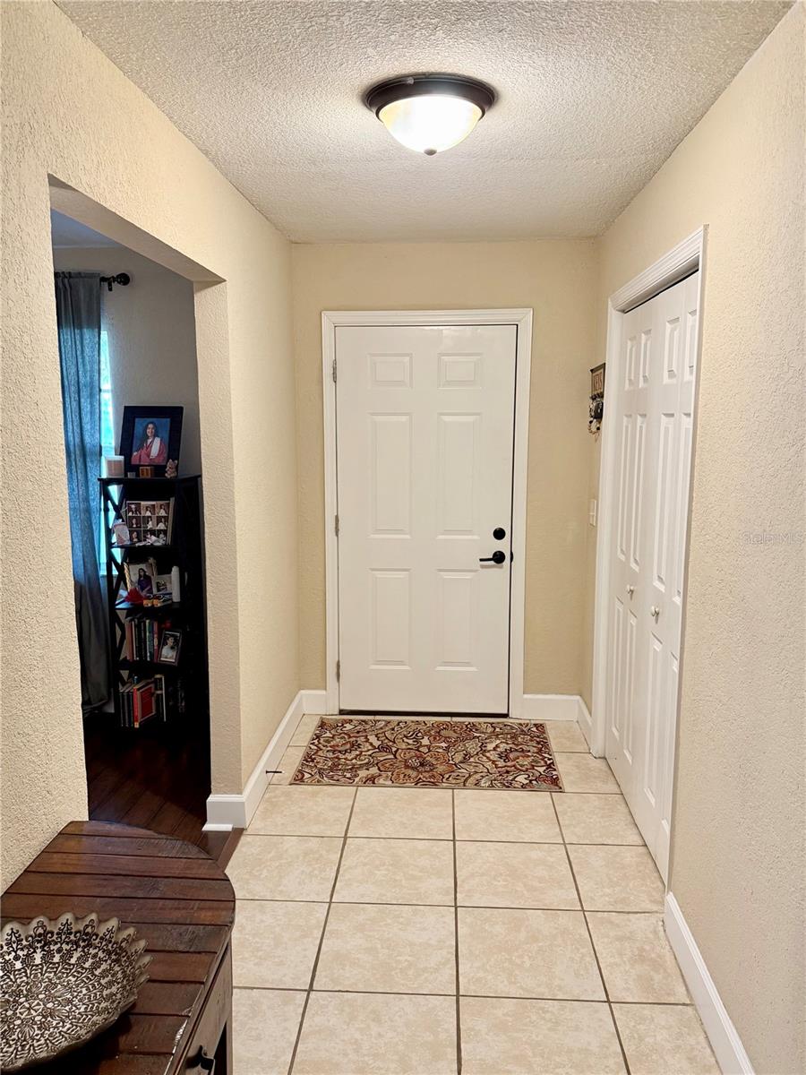 304 BLUEBIRD AVE, LAKELAND, FL, 33809