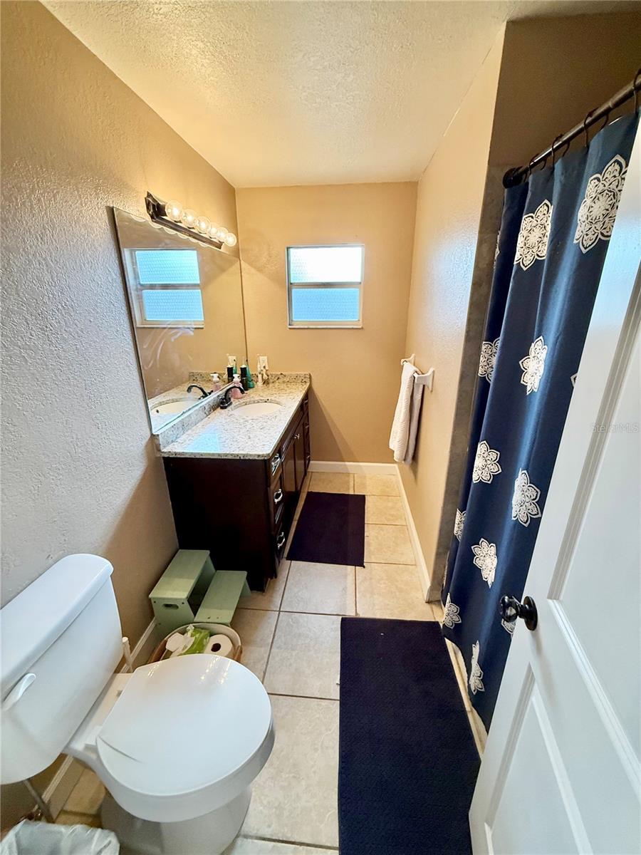 304 BLUEBIRD AVE, LAKELAND, FL, 33809