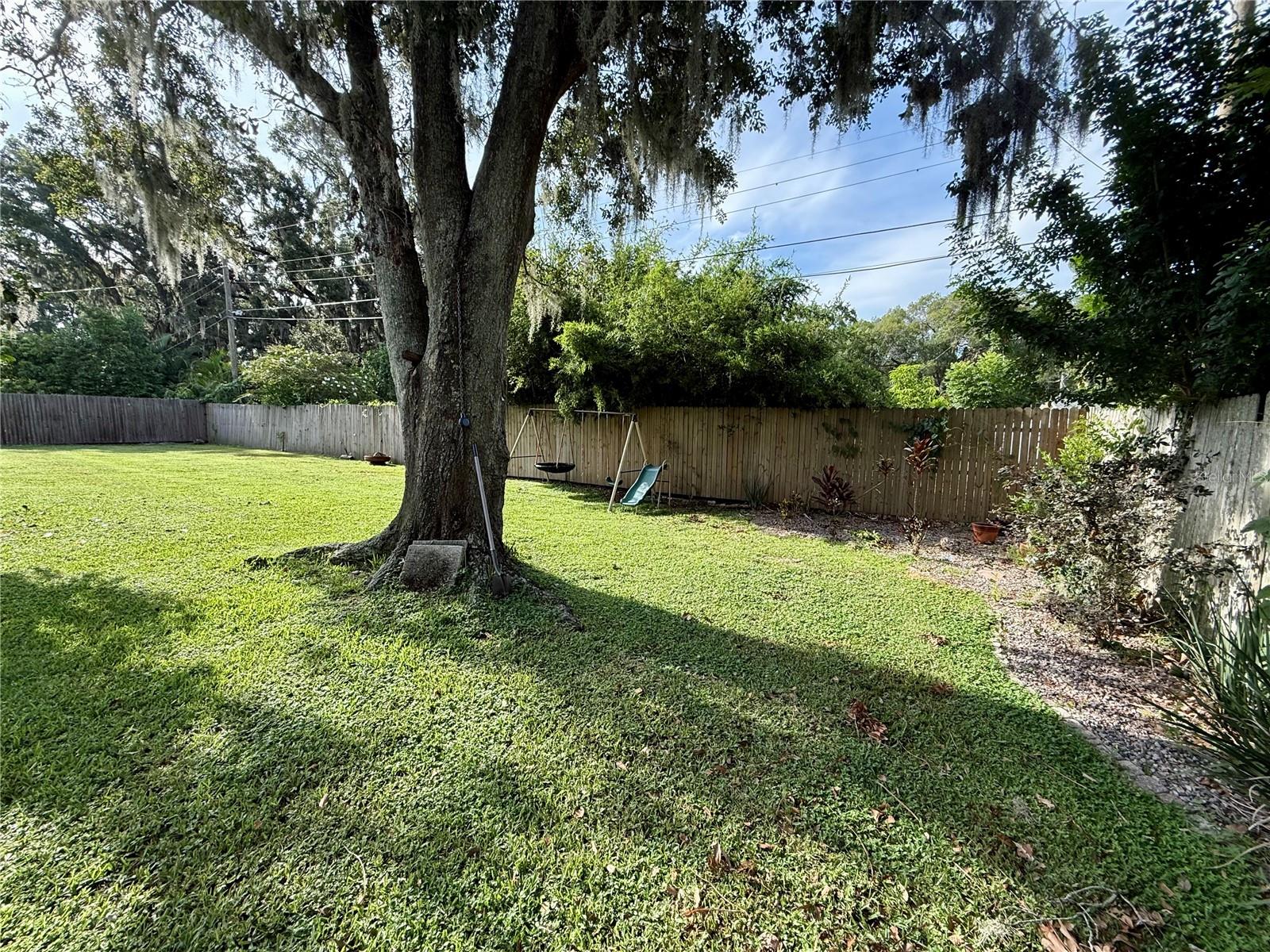 304 BLUEBIRD AVE, LAKELAND, FL, 33809