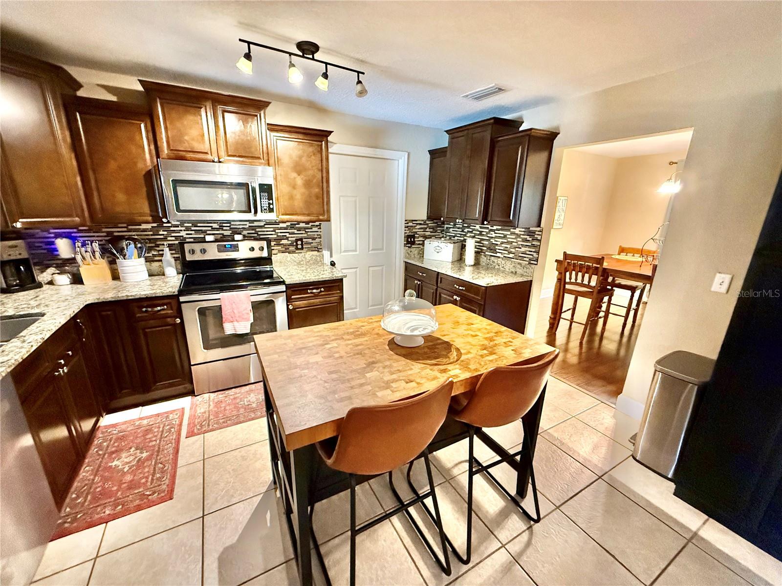 304 BLUEBIRD AVE, LAKELAND, FL, 33809